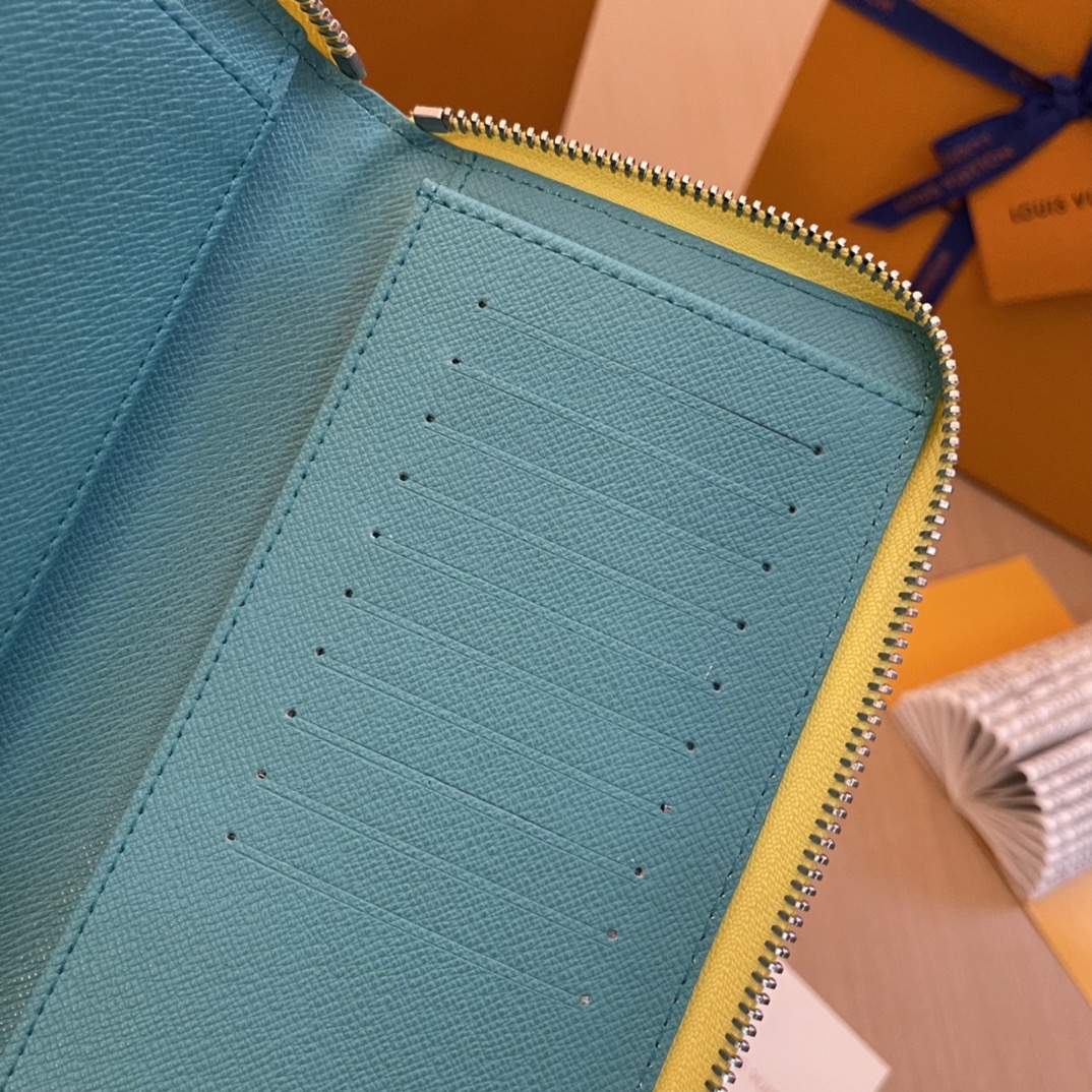 L*ouis V*uitton Top Bag