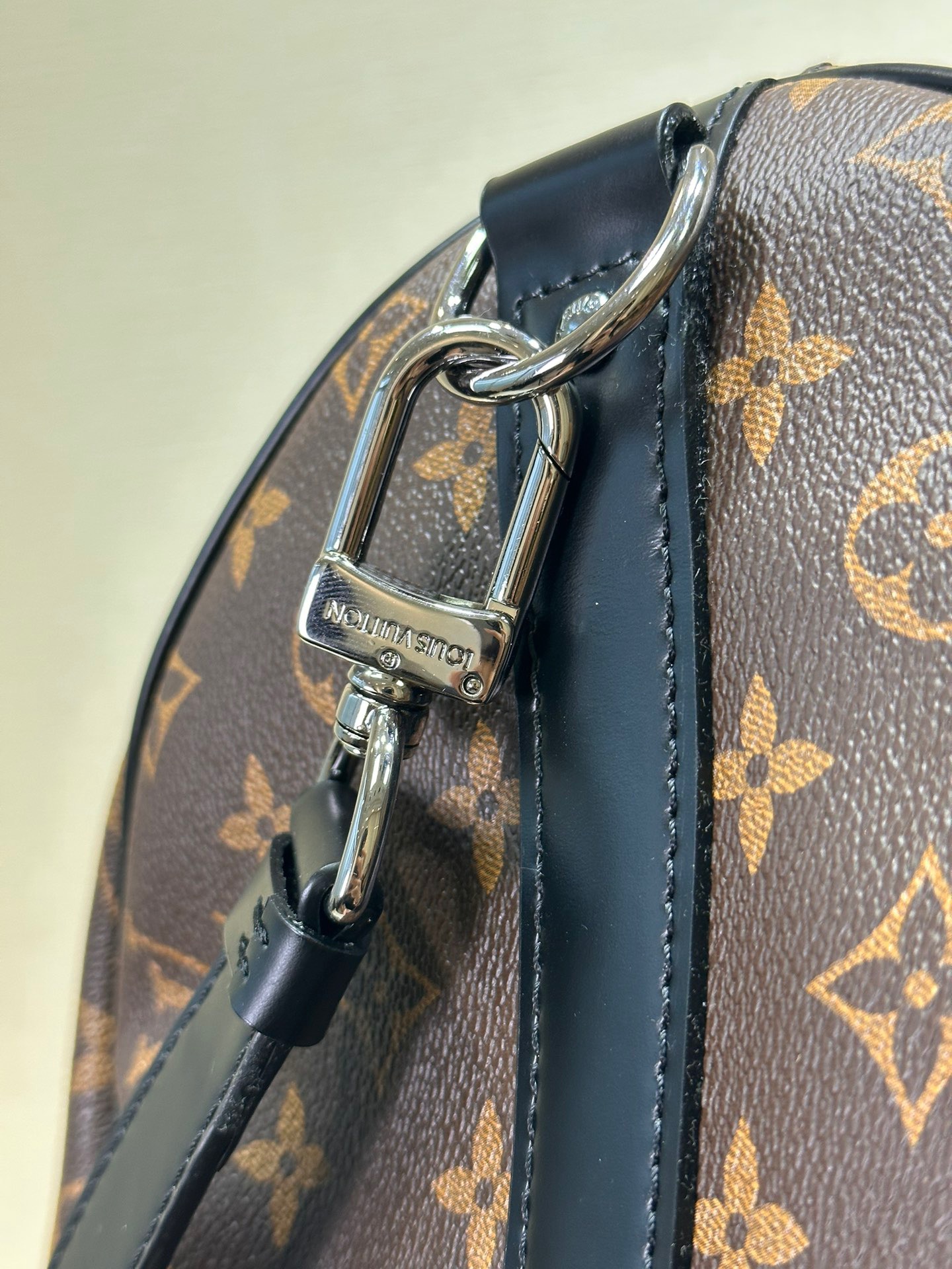 L*ouis V*uitton Top Bag