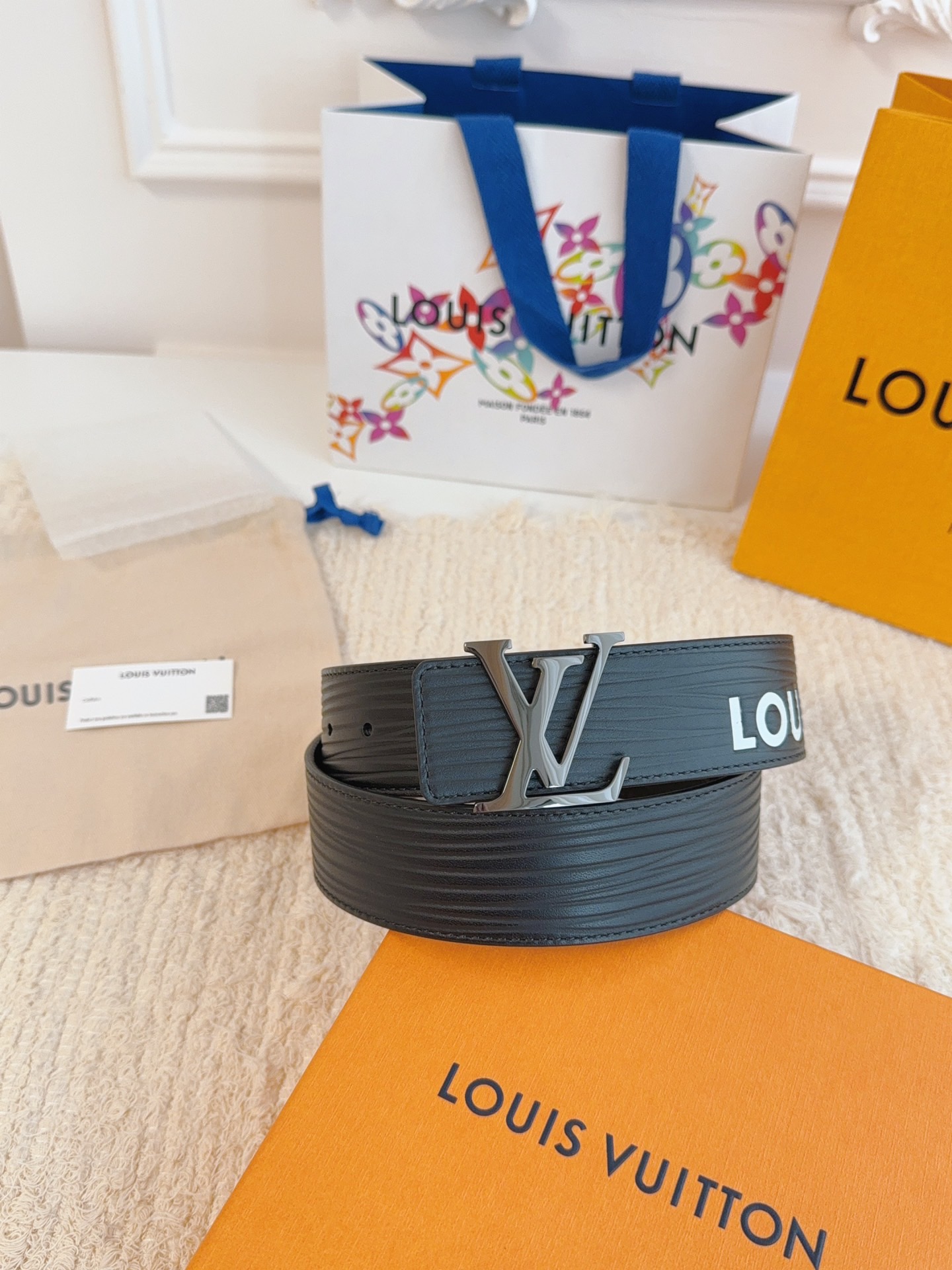 L*ouis V*uitton Top Version 40MM