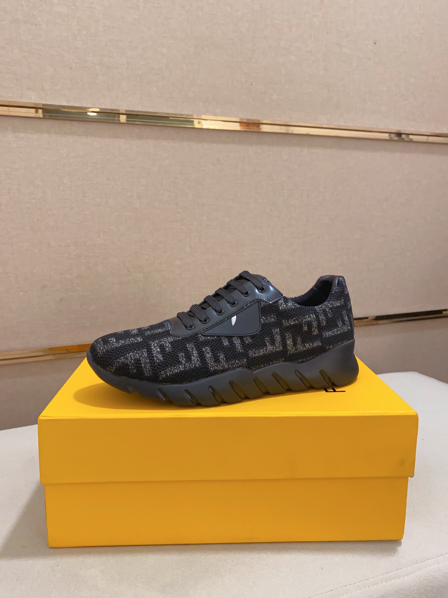 Women F*endi Top Sneaker