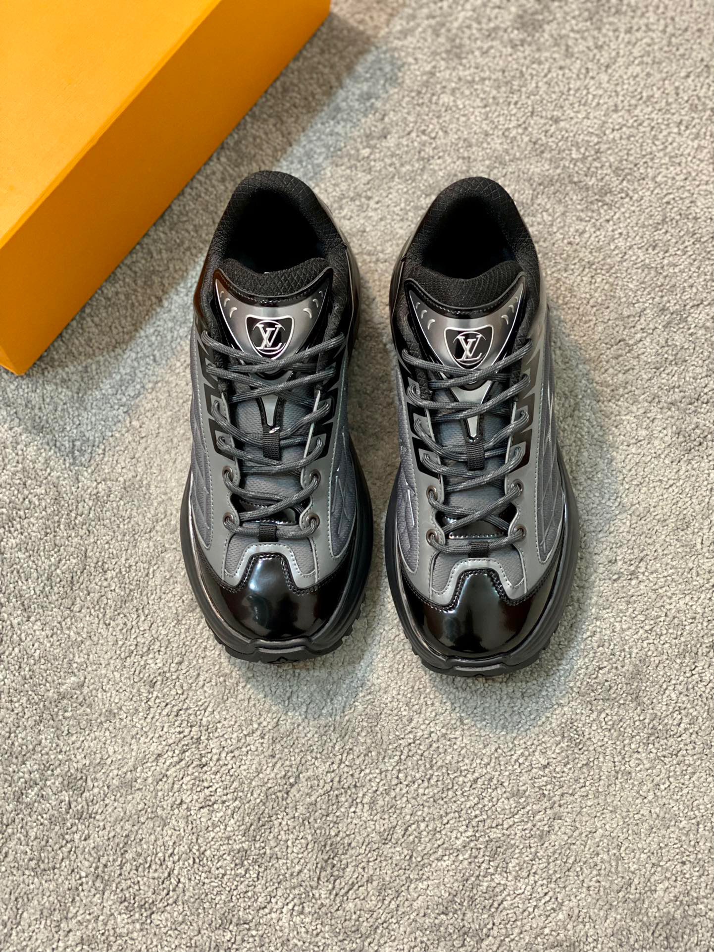 Men L*ouis V*uitton Top Sneaker
