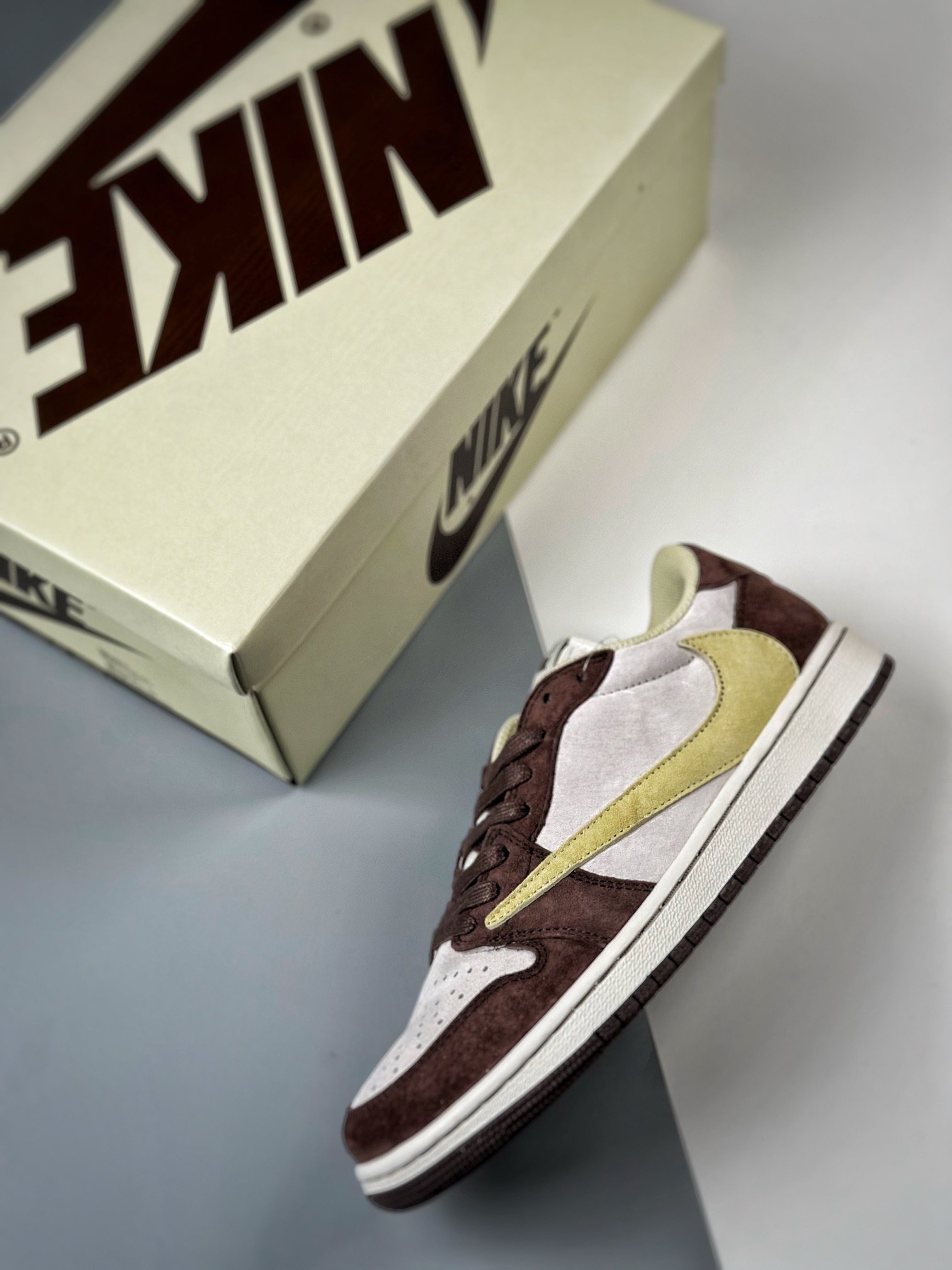 Air Jordan 1