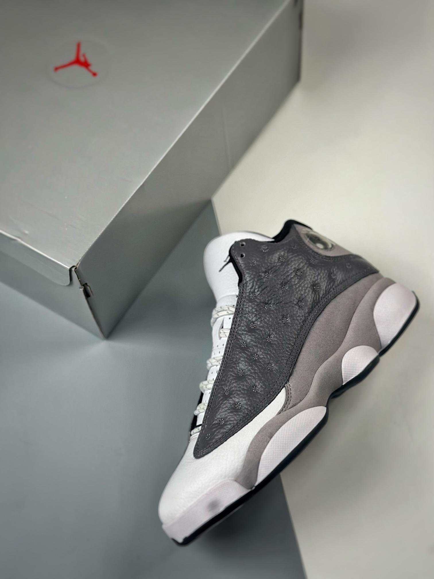 Air Jordan 13