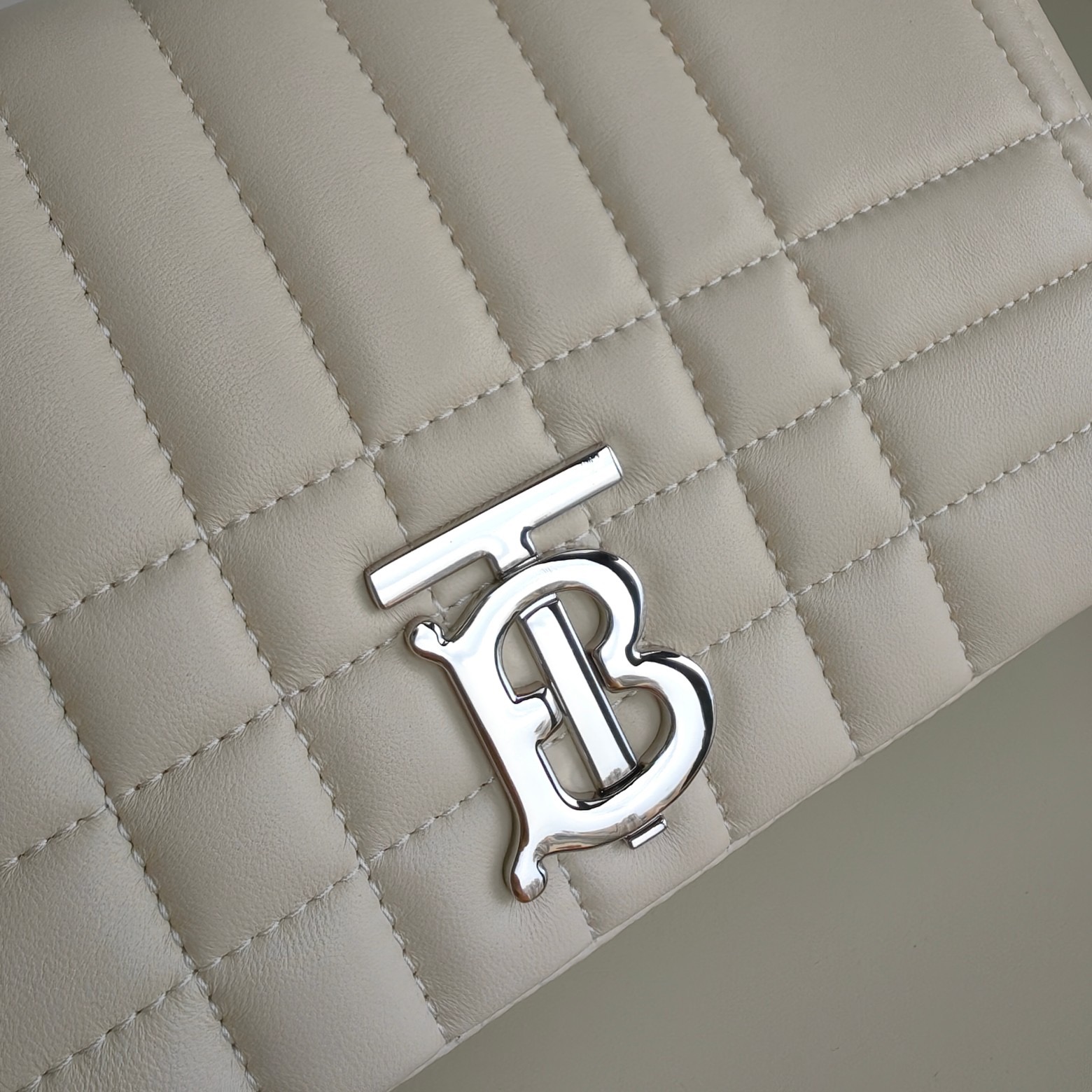 B*urberry Bag Top Quality