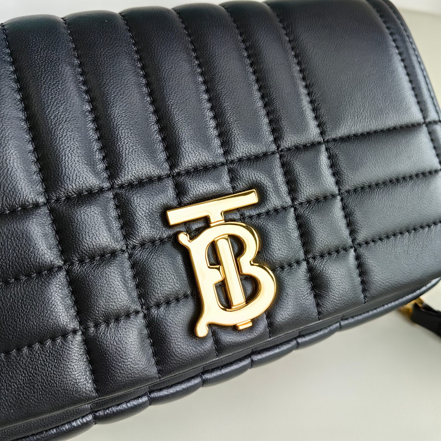 B*urberry Bag Top Quality