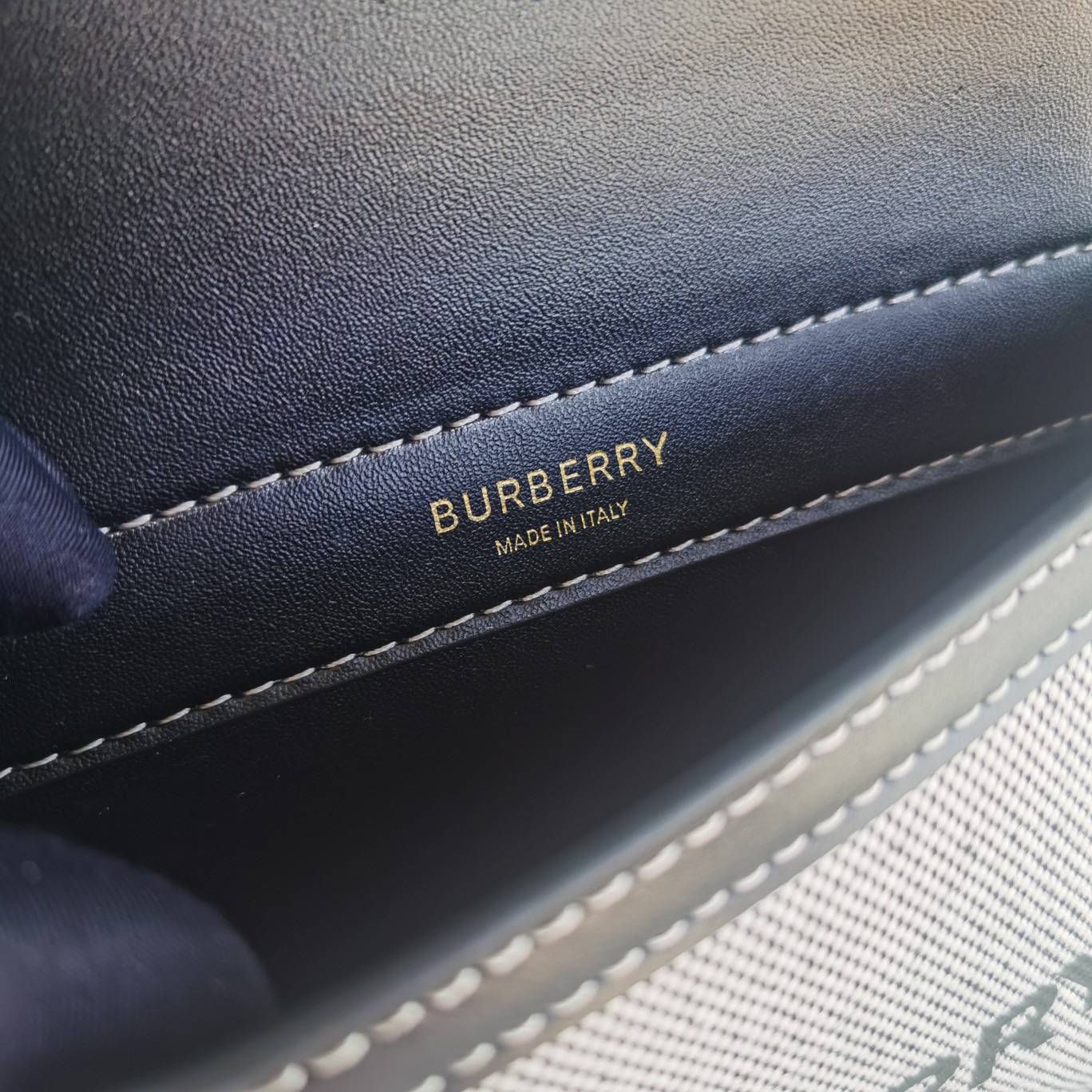 B*urberry Bag Top Quality