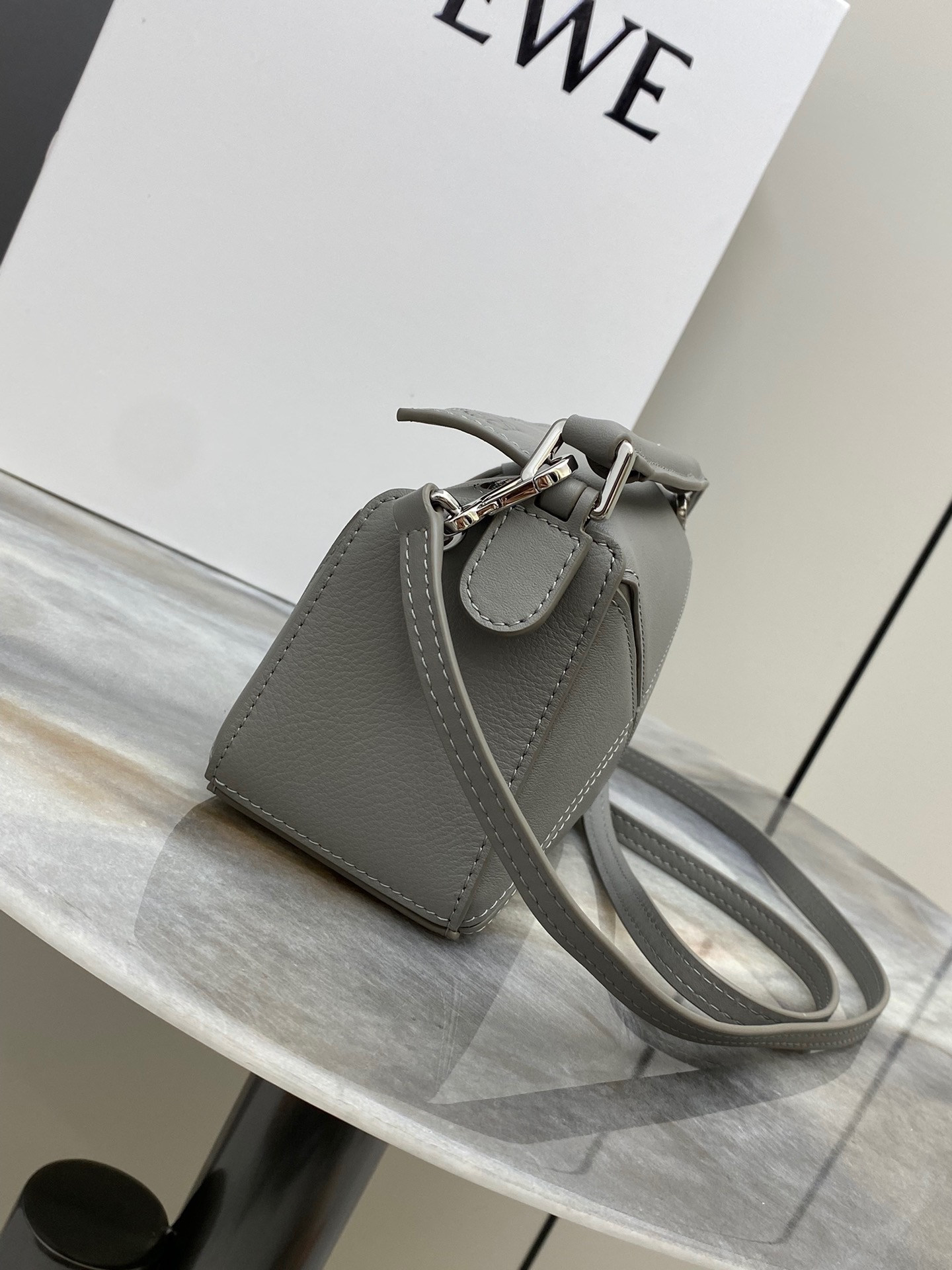 L*oewe Bag 9016 Top Quality