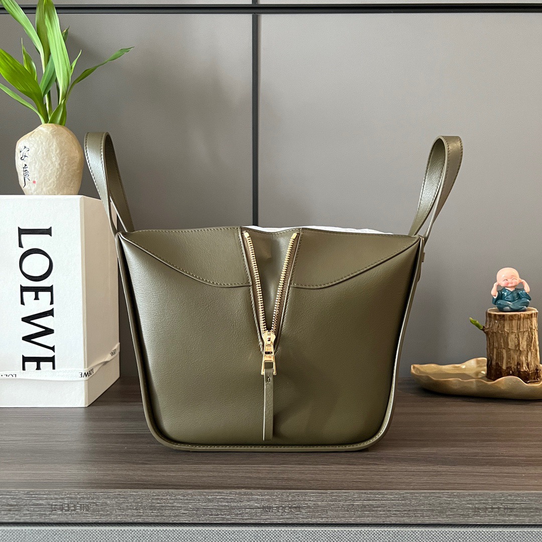 L*oewe Bag 652235 Top Quality