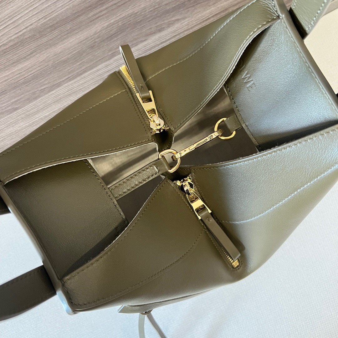 L*oewe Bag 652235 Top Quality