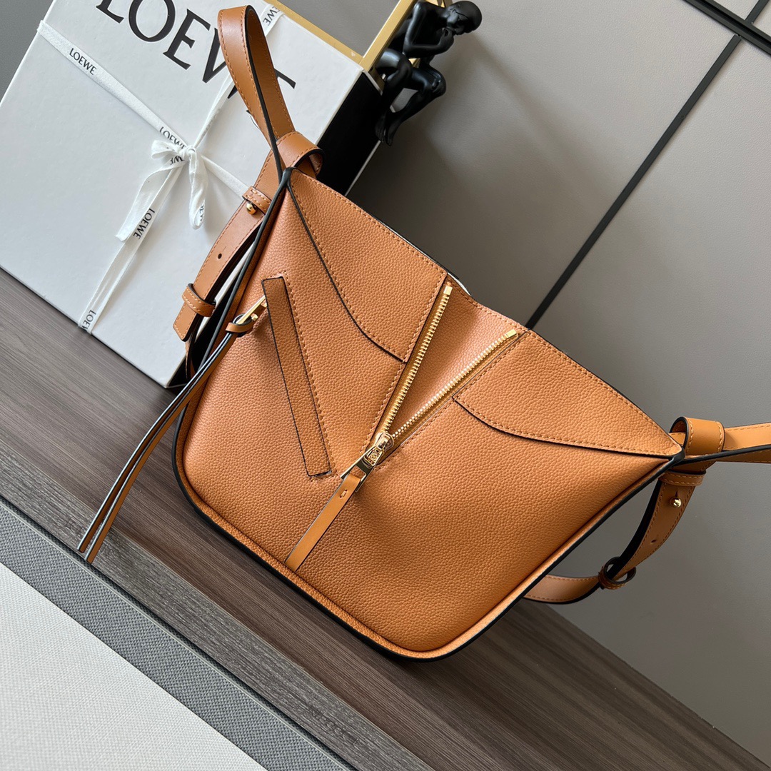 L*oewe Bag 652235 Top Quality
