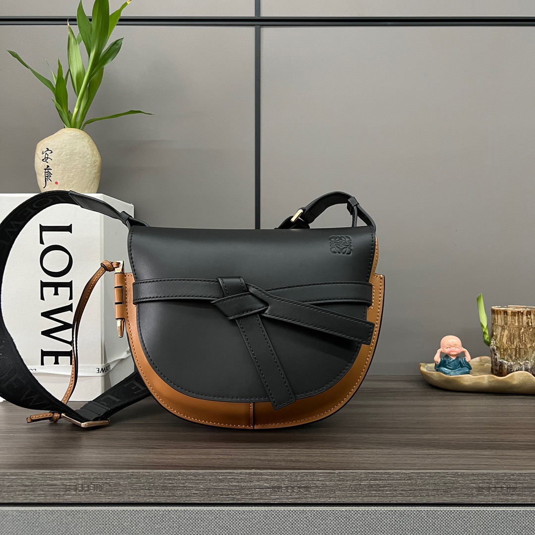 L*oewe Bag 011821 Top Quality