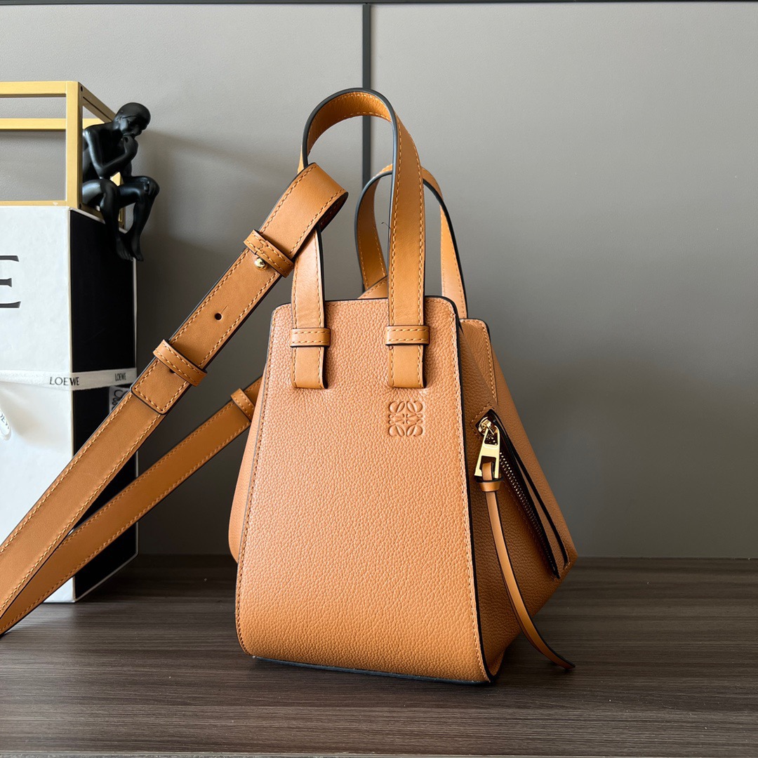 L*oewe Bag 652235 Top Quality