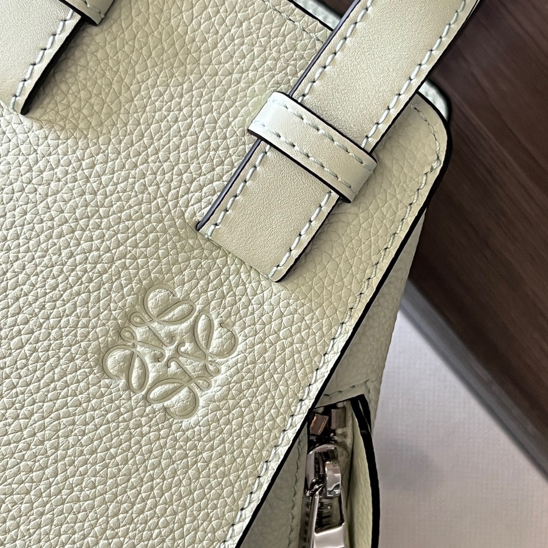 L*oewe Bag 652235 Top Quality