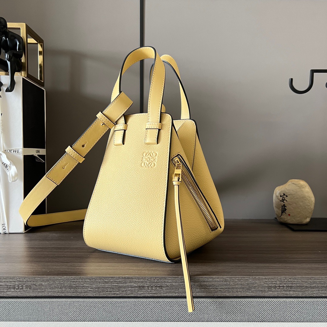 L*oewe Bag 652235 Top Quality
