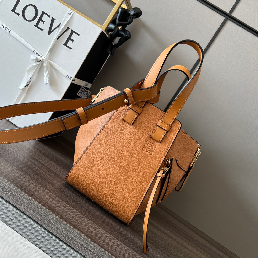 L*oewe Bag 652235 Top Quality