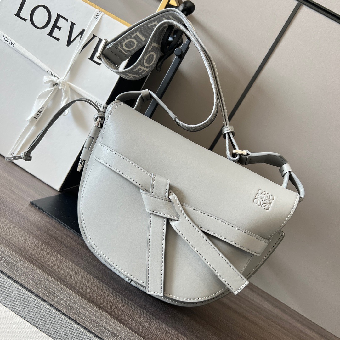 L*oewe Bag 011821 Top Quality