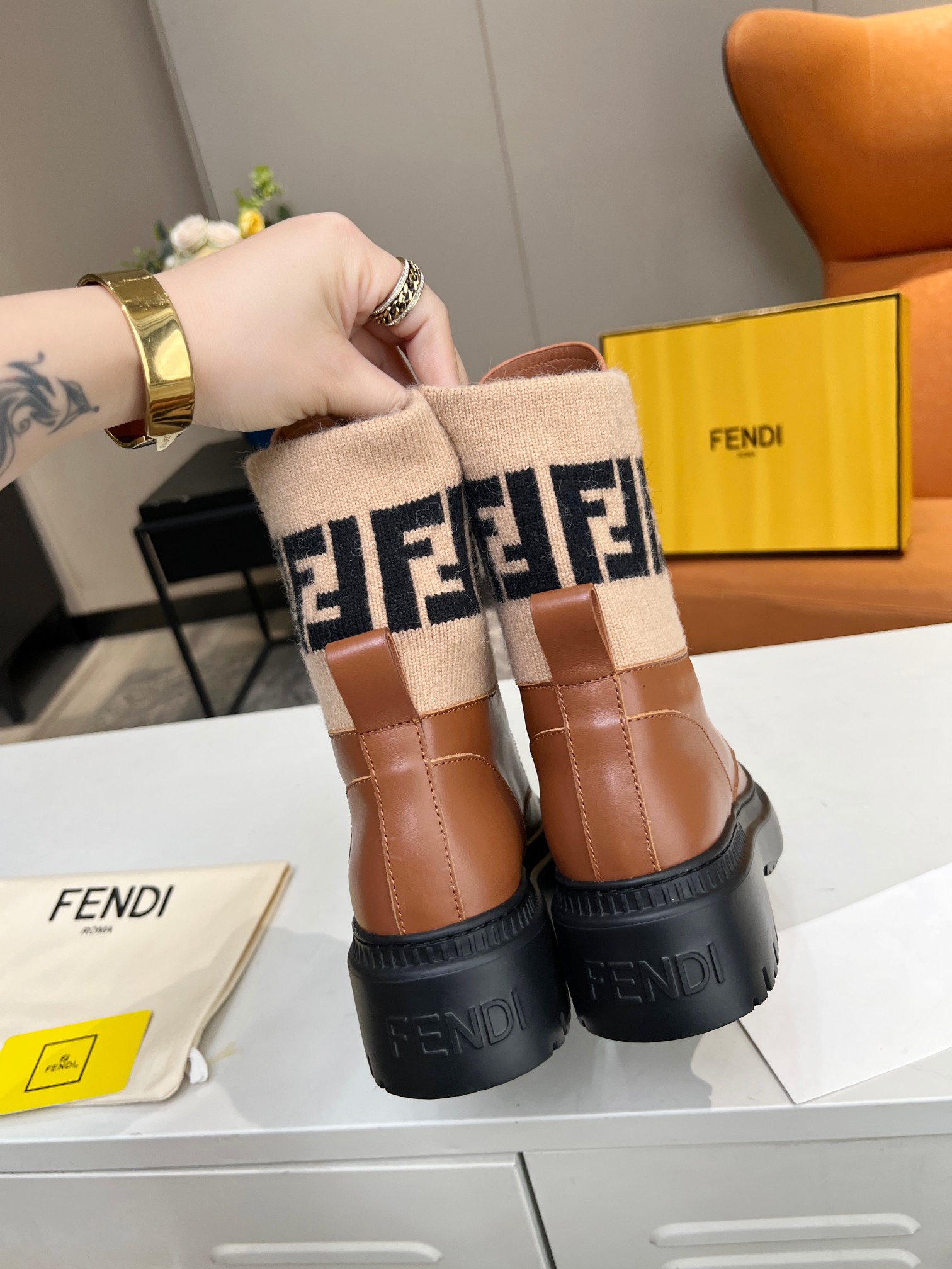 Women F*endi Top Sneaker