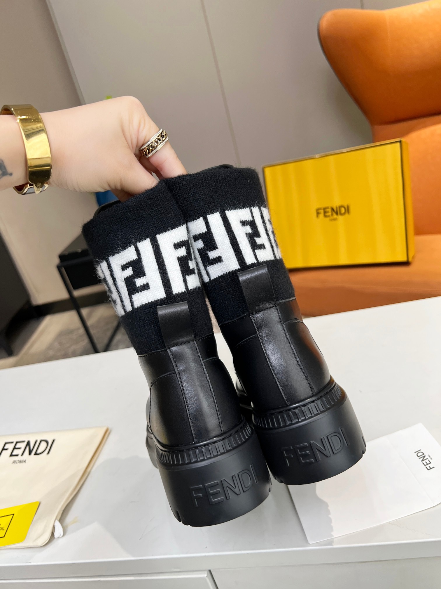 Women F*endi Top Sneaker