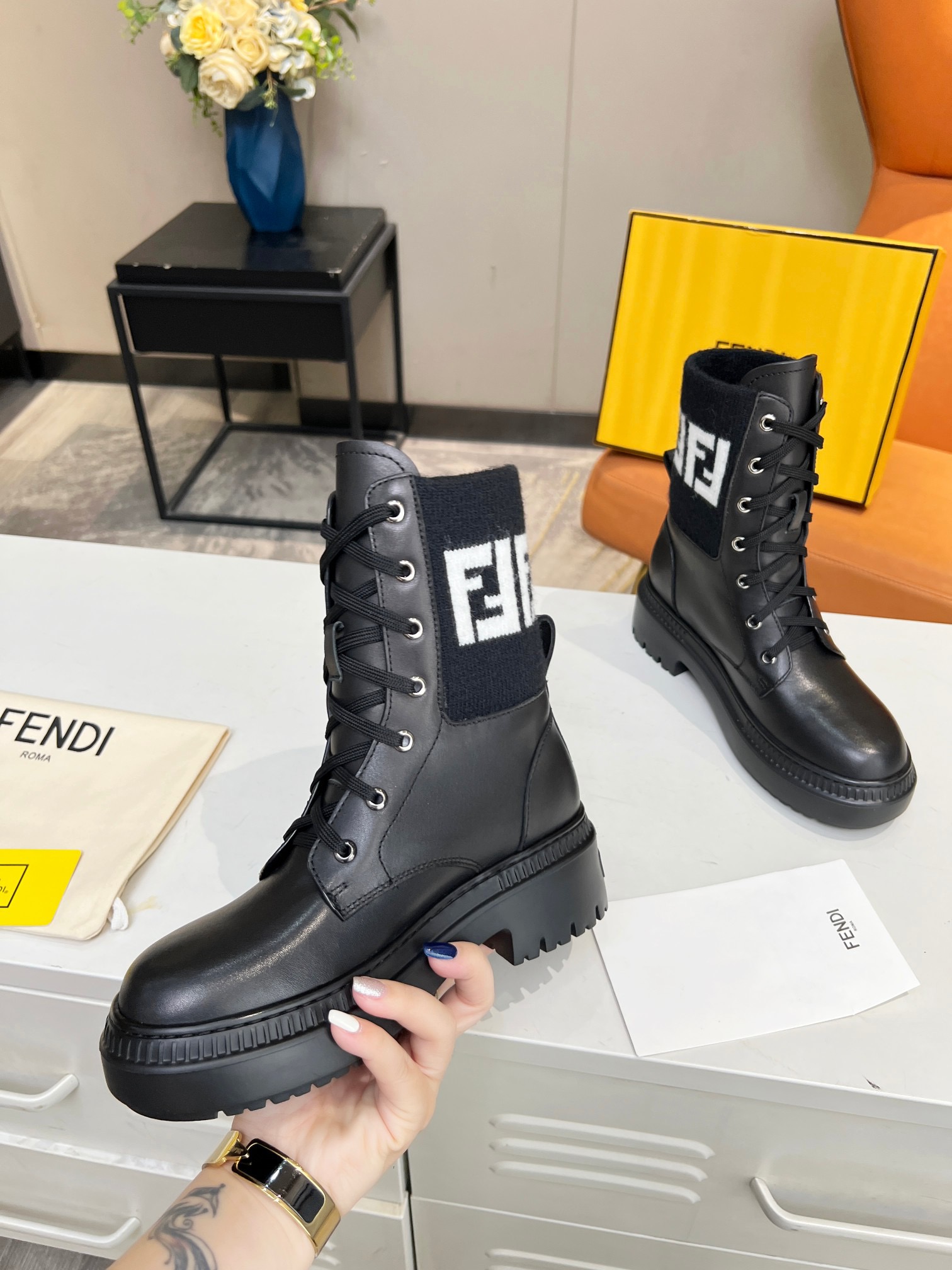 Women F*endi Top Sneaker