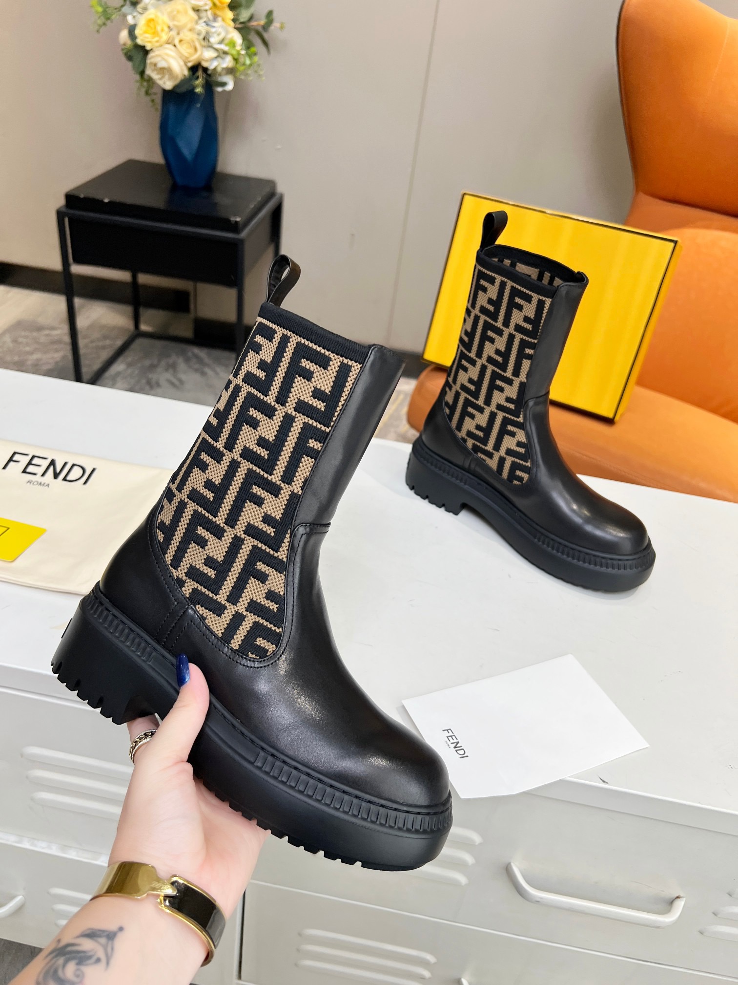 Women F*endi Top Sneaker