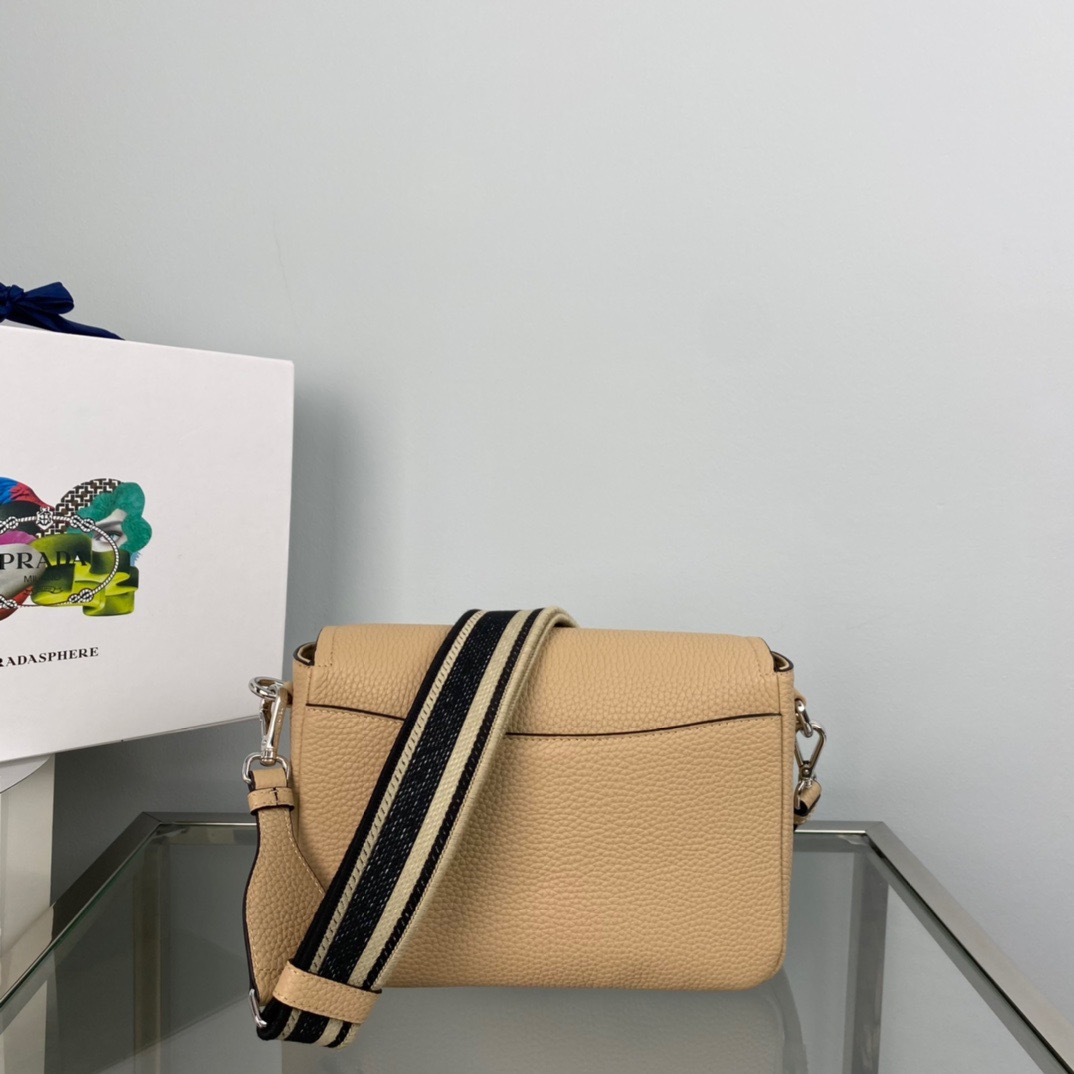 P*rada Bag Top Quality