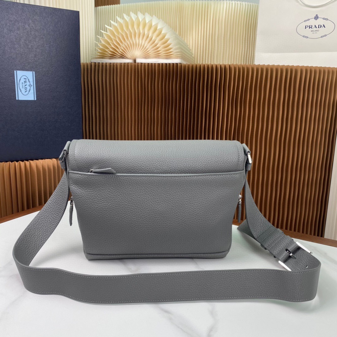 P*rada Bag Top Quality