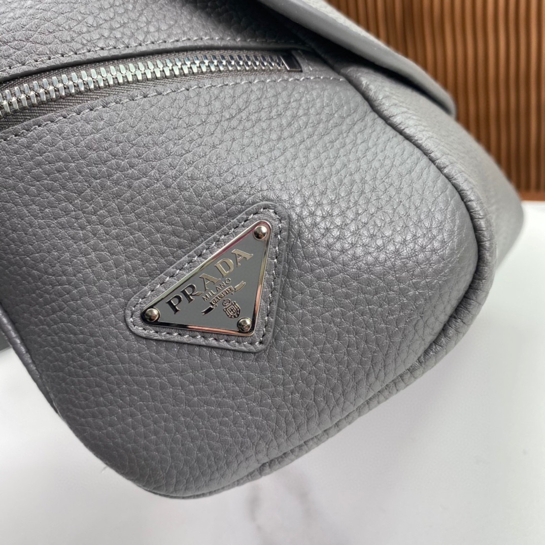 P*rada Bag Top Quality
