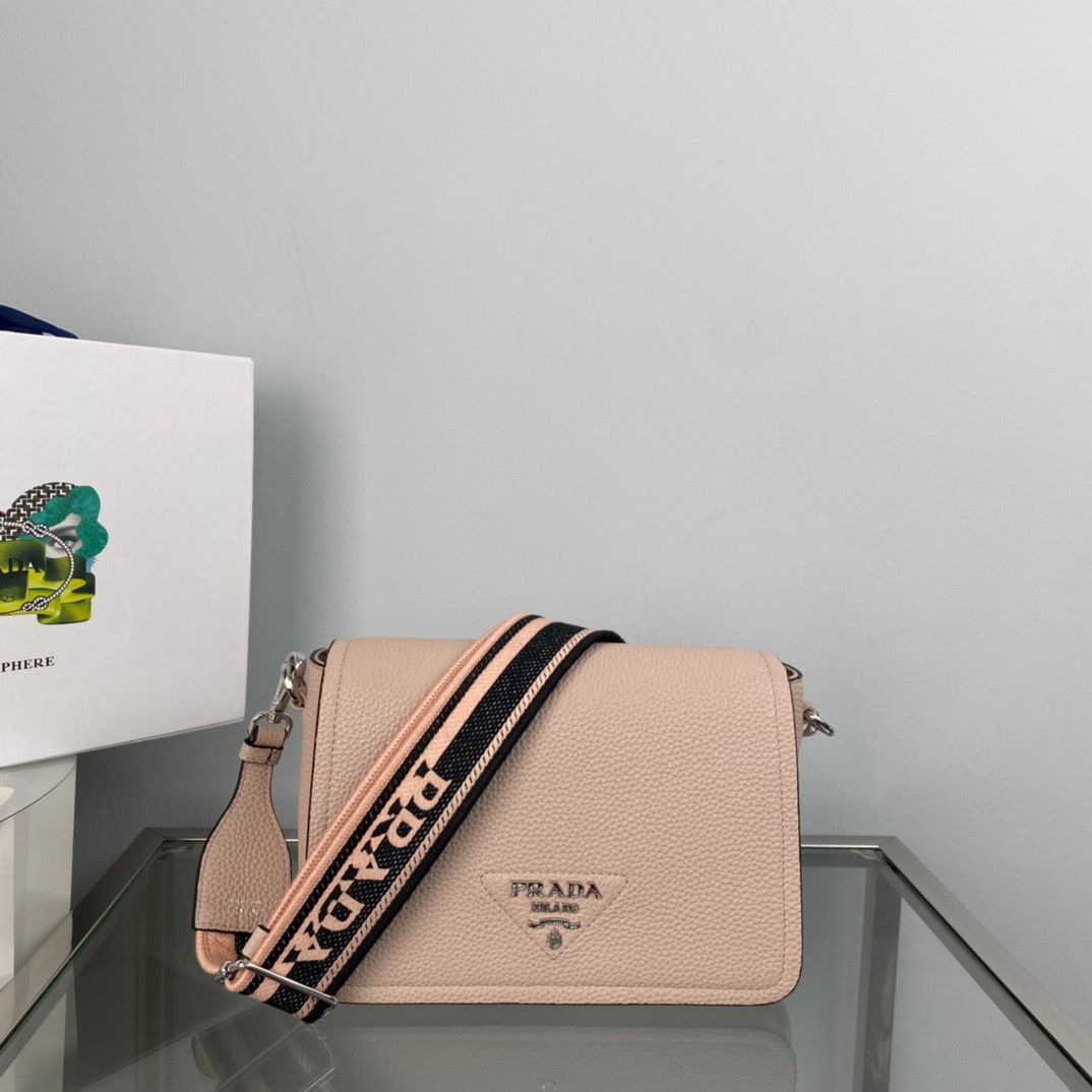 P*rada Bag Top Quality