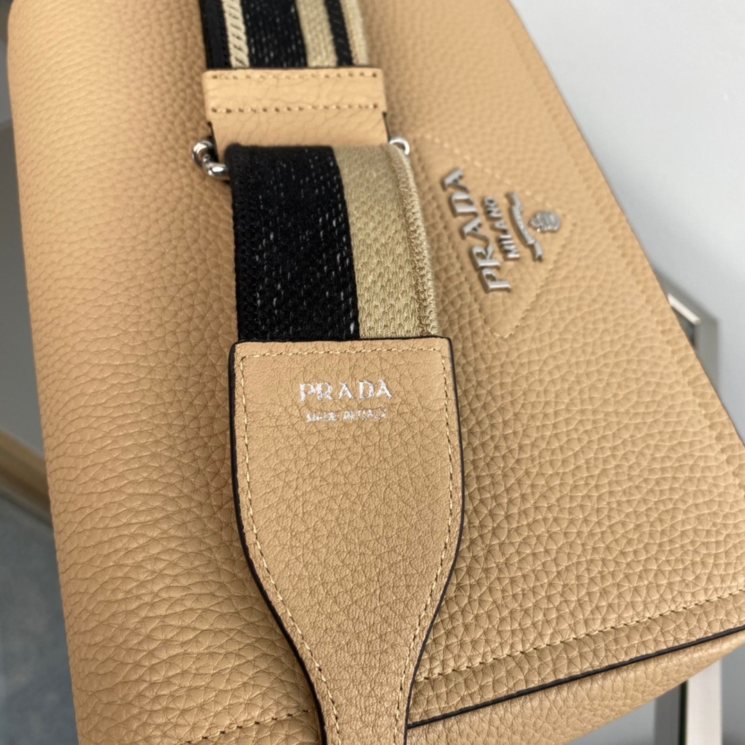 P*rada Bag Top Quality