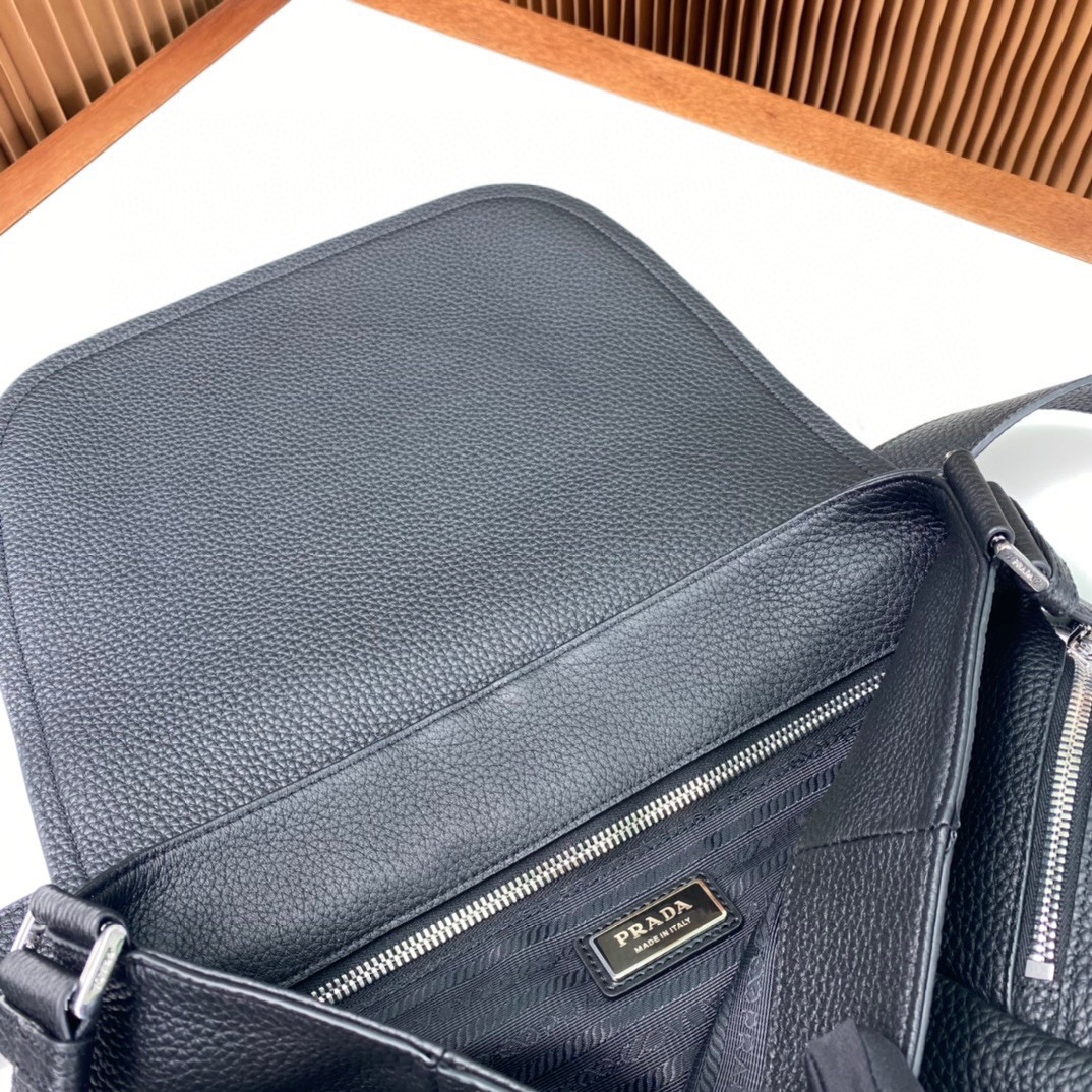 P*rada Bag Top Quality