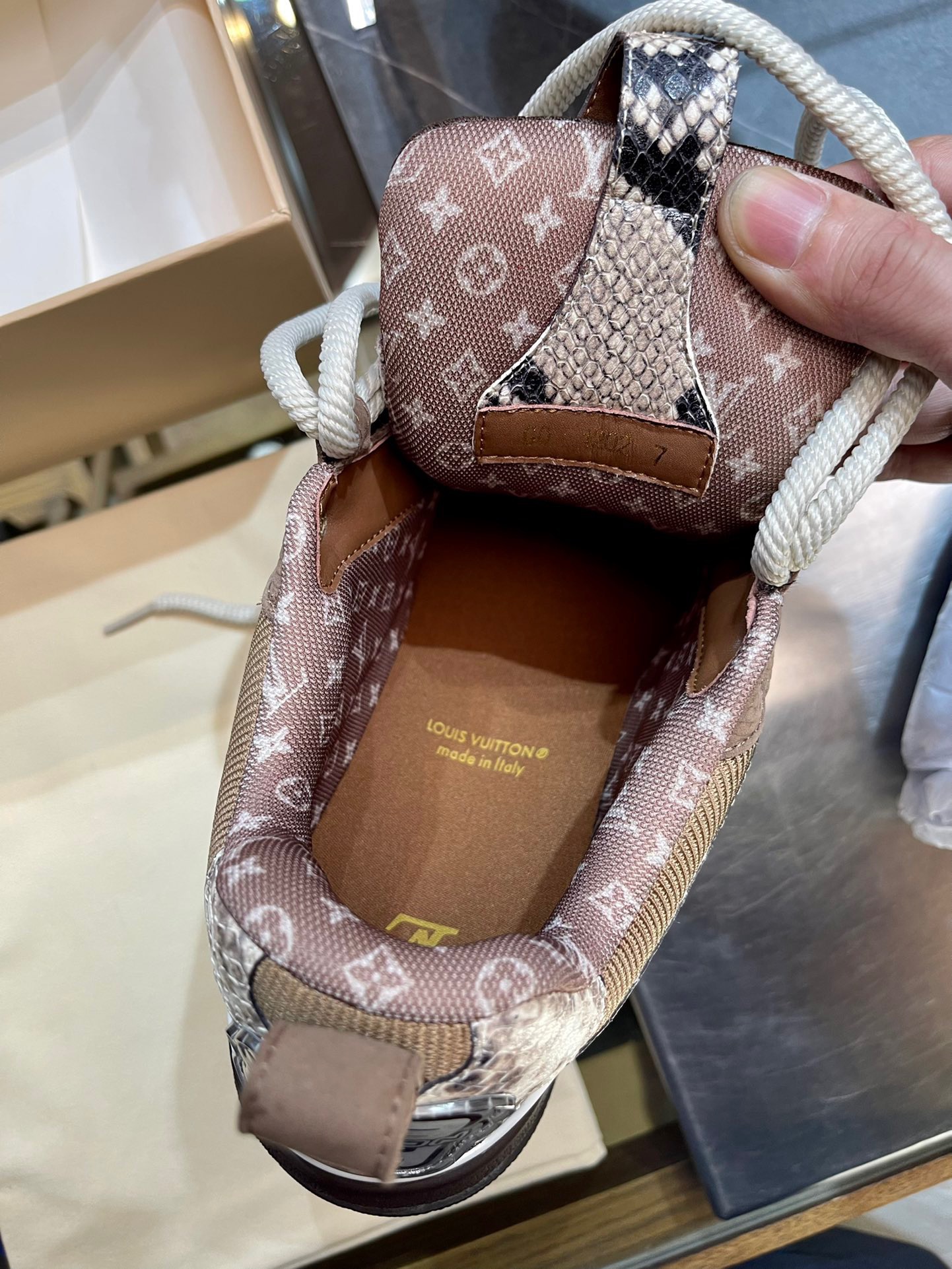 Men Women L*ouis V*uitton Top Sneaker