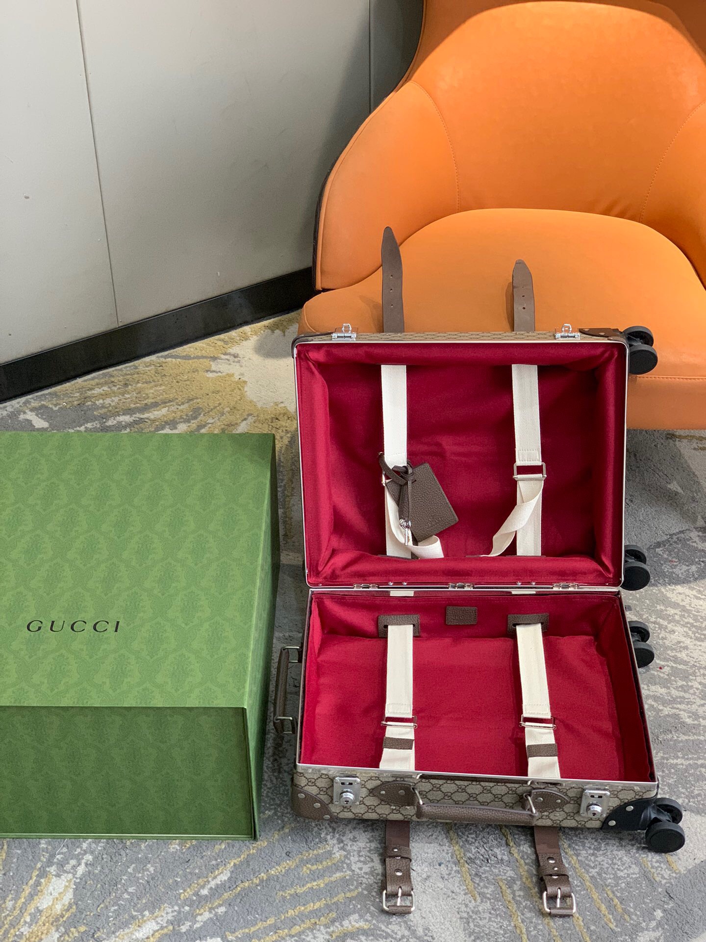 G*UCCI Luggage suitcase （）