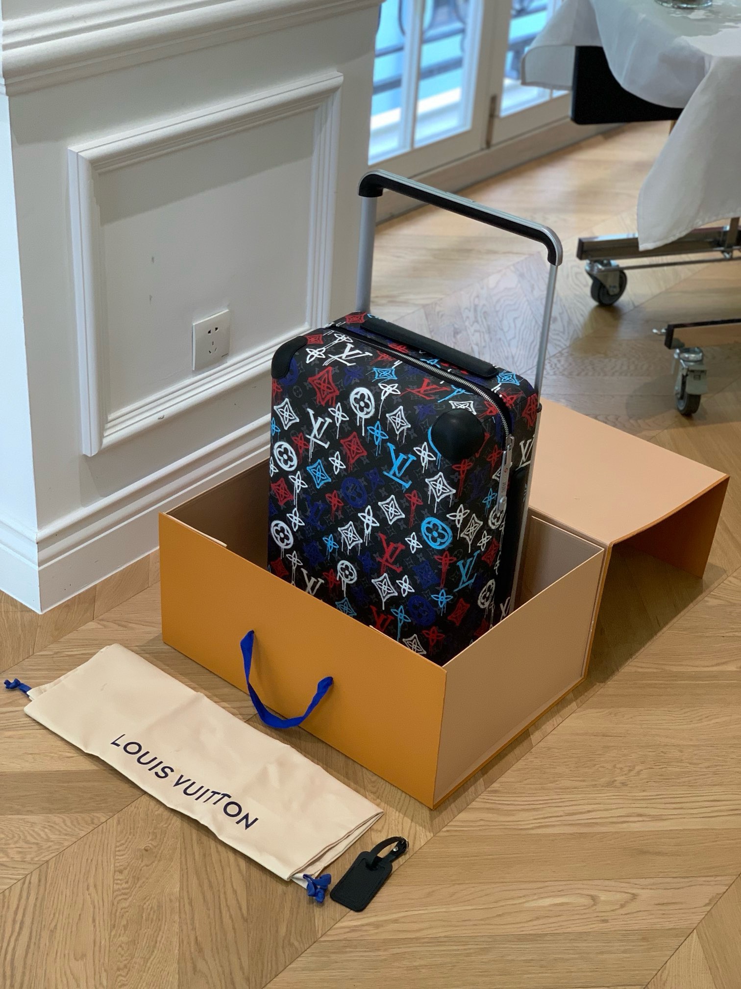L*ouis V*uitton Luggage