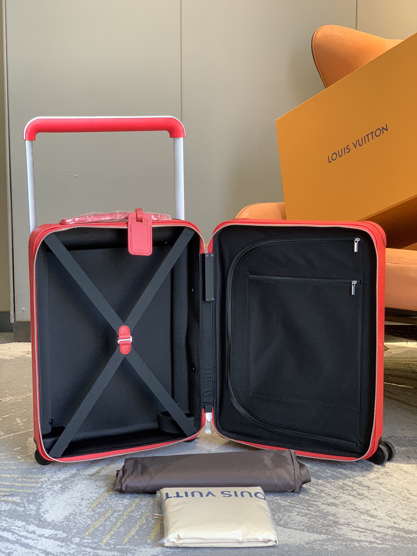 L*ouis V*uitton Luggage