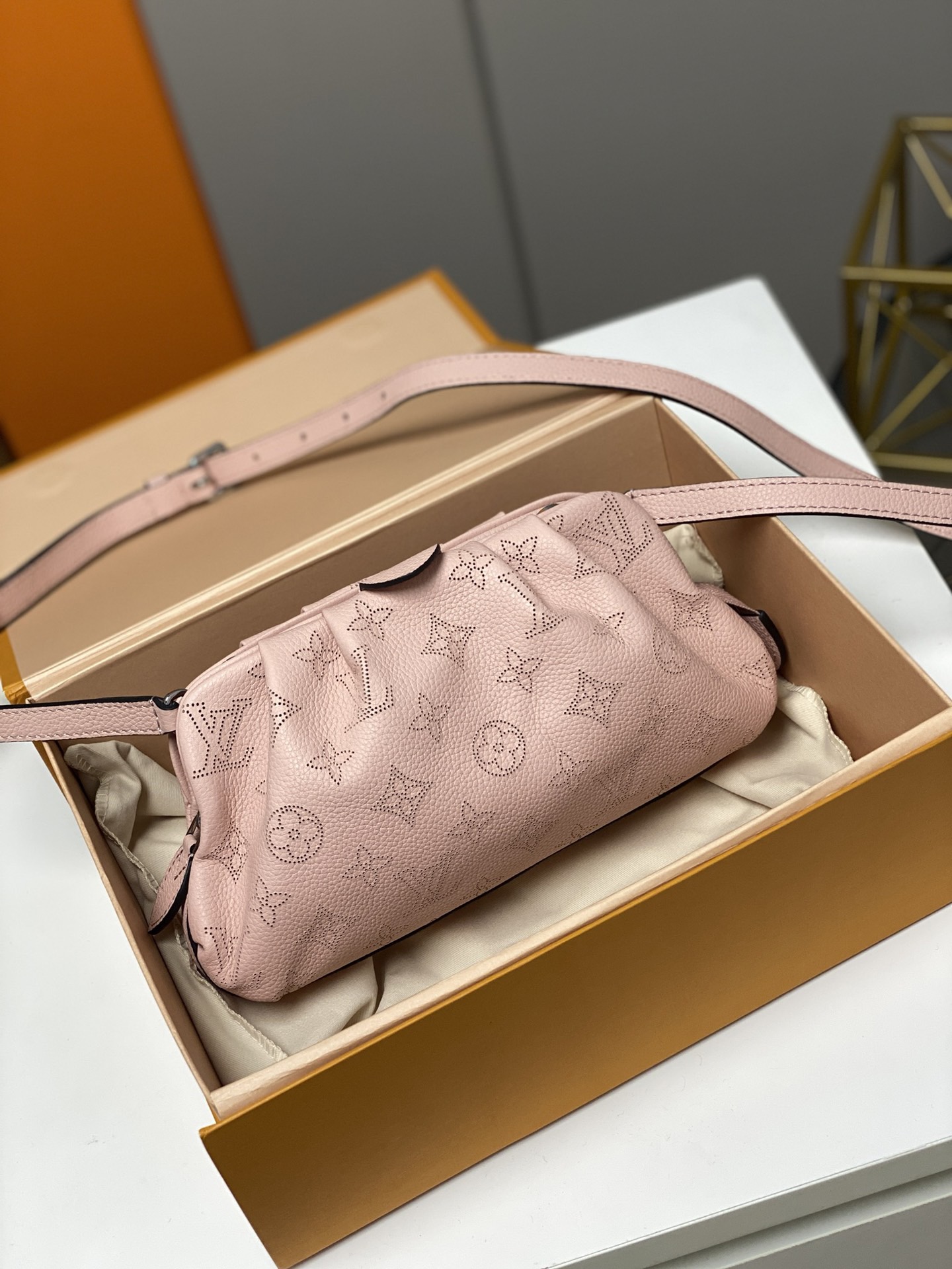 L*ouis V*uitton Top Bag