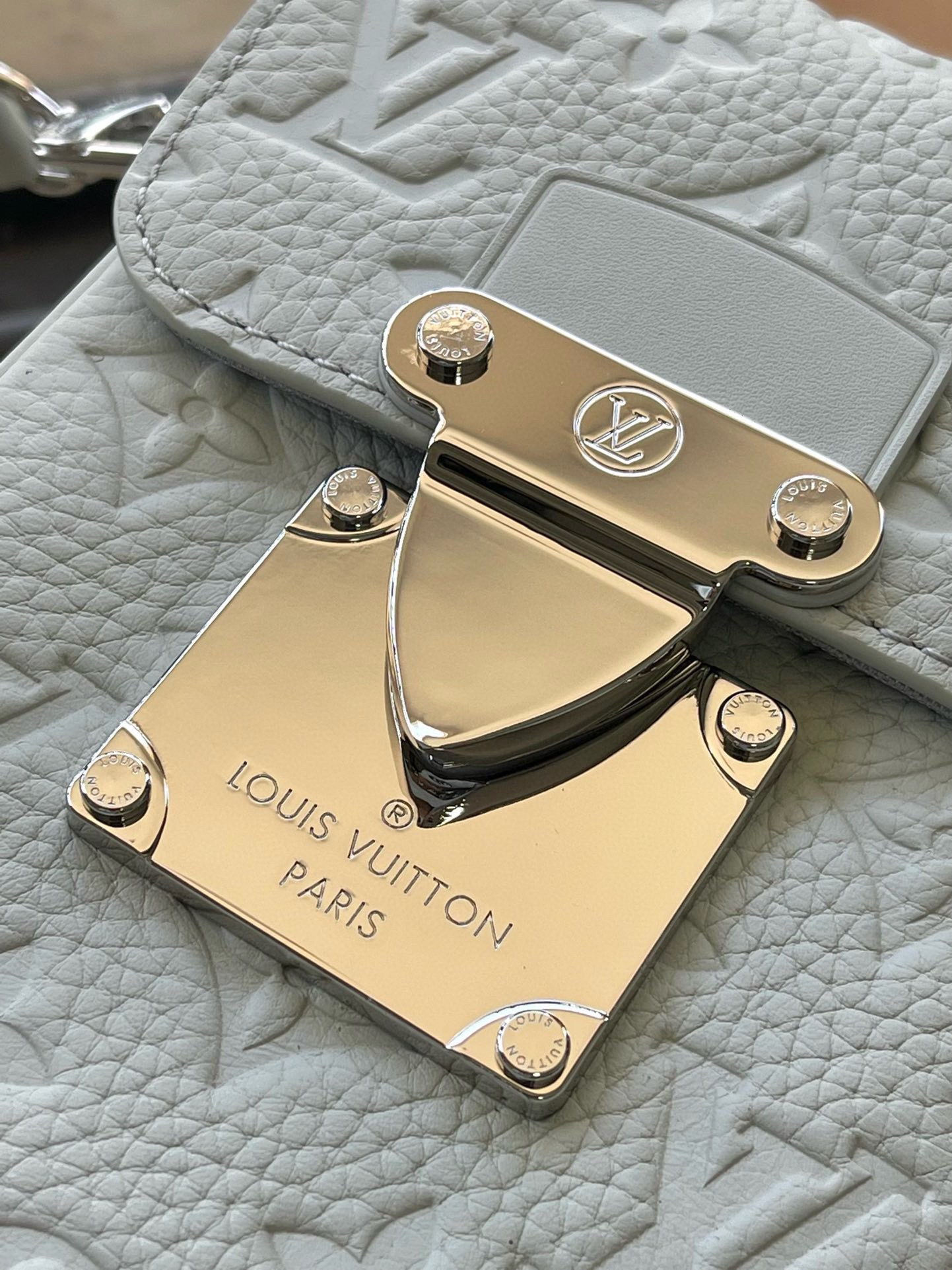 L*ouis V*uitton Top Bag