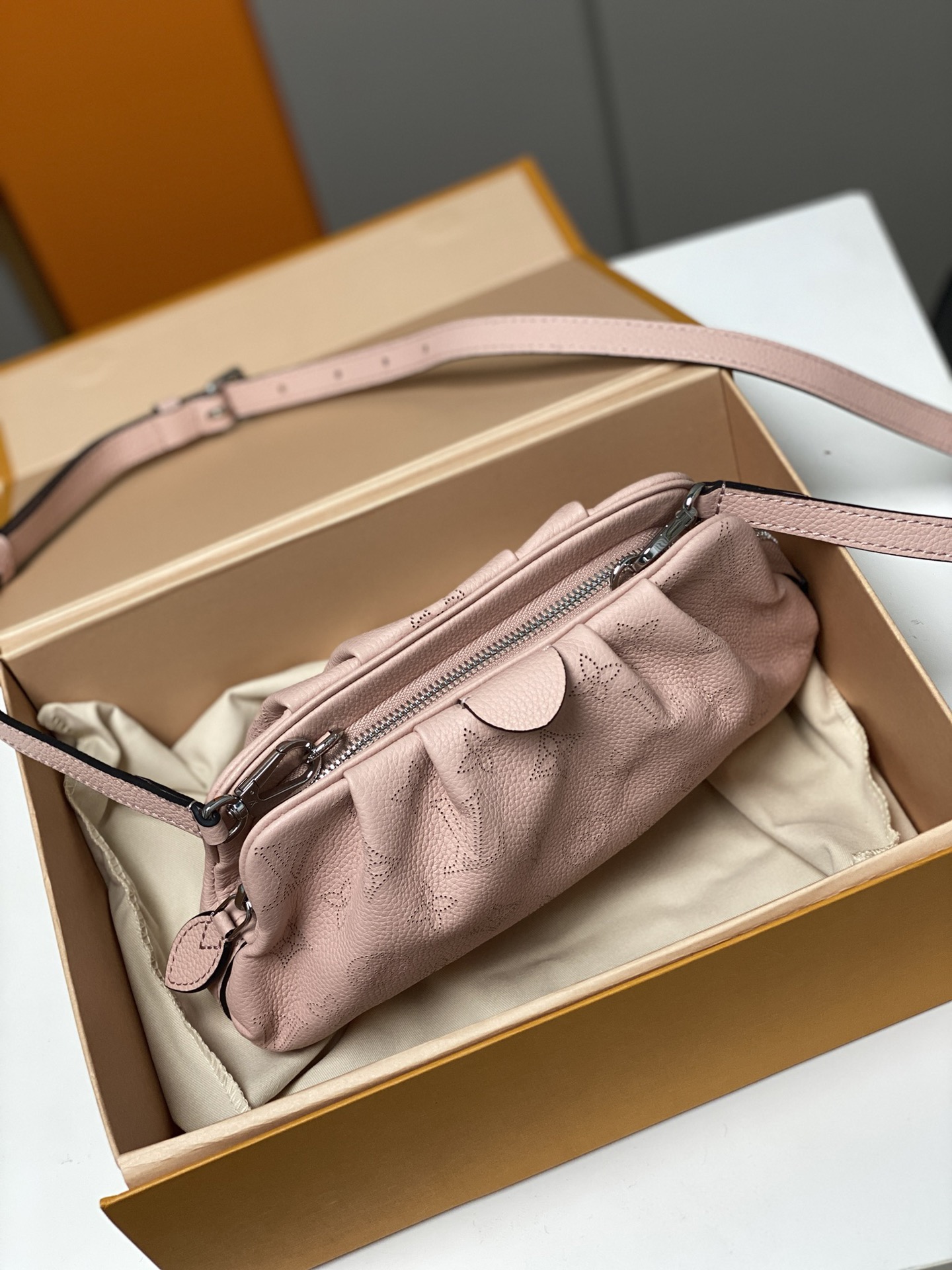 L*ouis V*uitton Top Bag