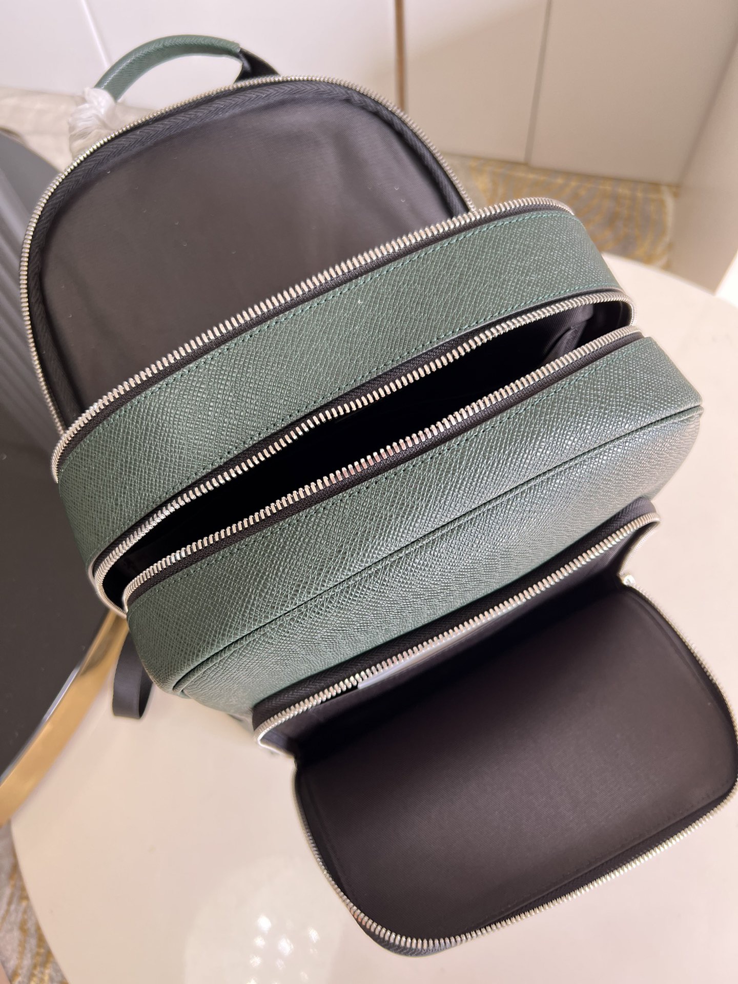 L*ouis V*uitton Top Bag