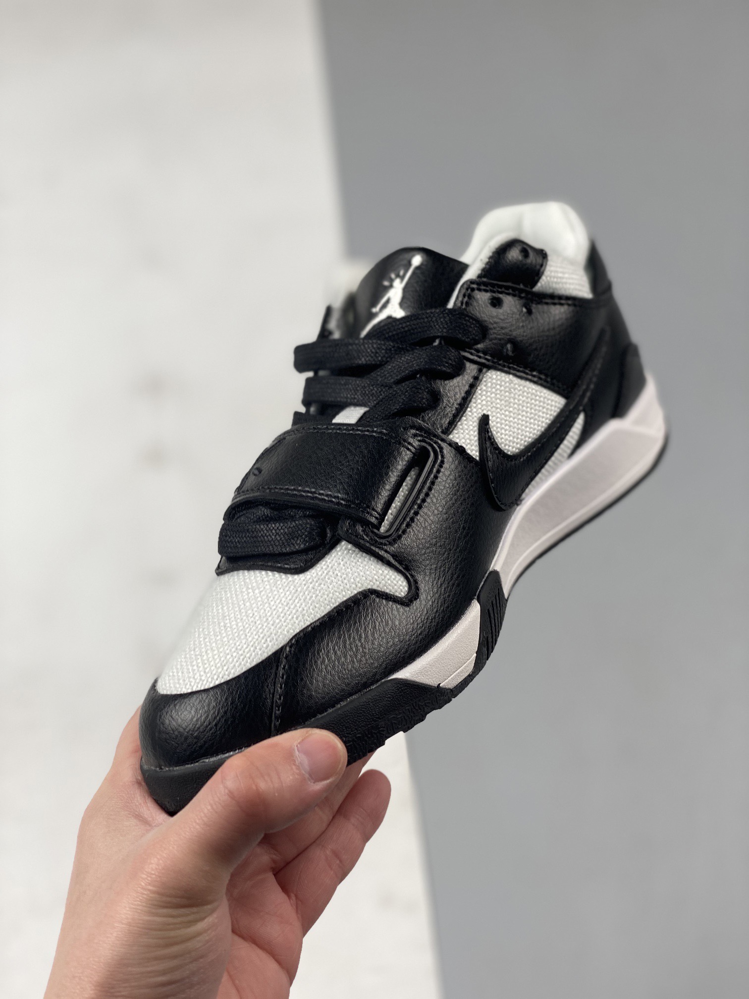 Nike Air Jordan cut the check aj