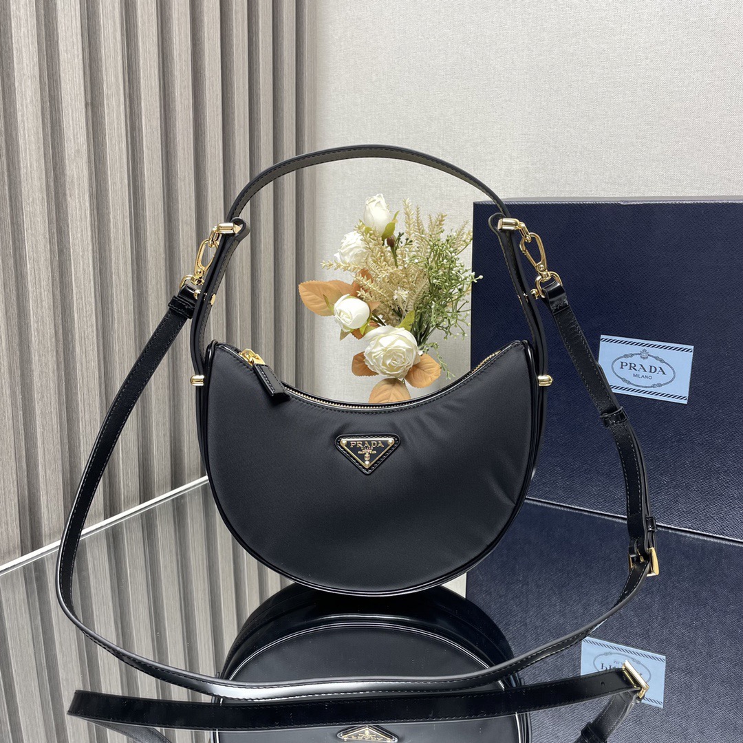P*rada Bag Top Quality
