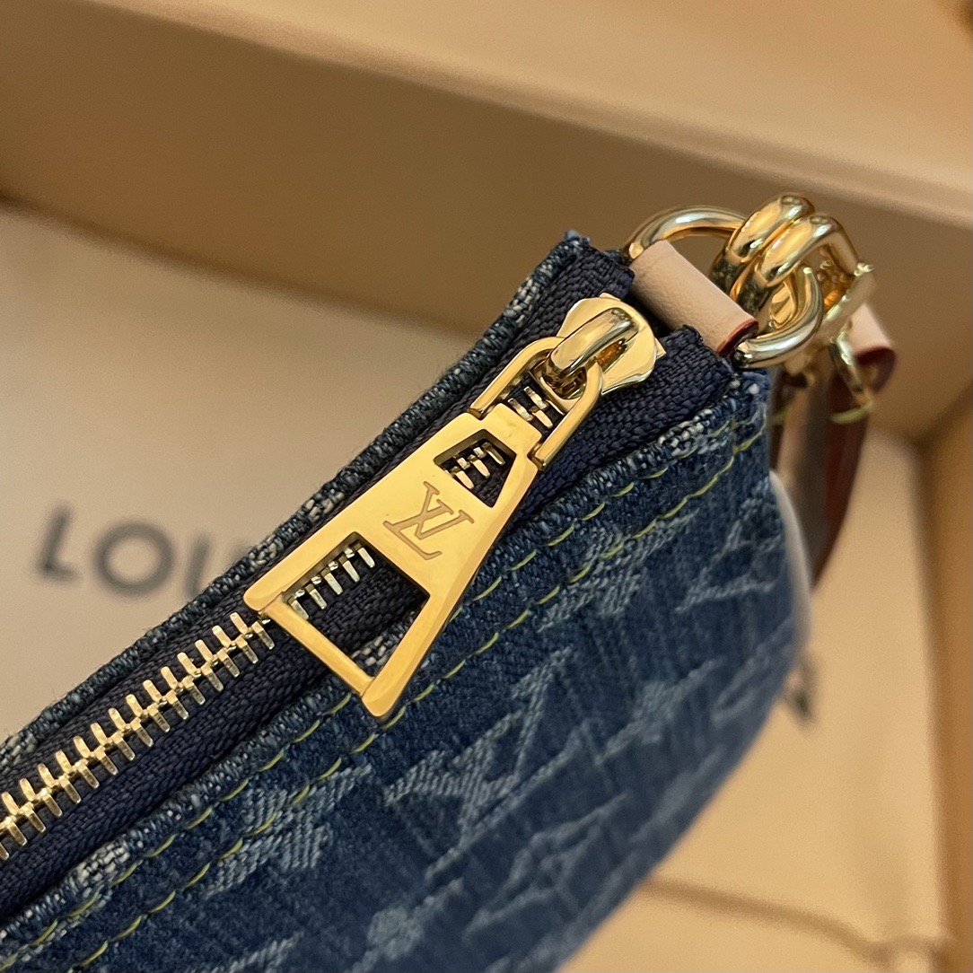 L*ouis V*uitton Top Bag