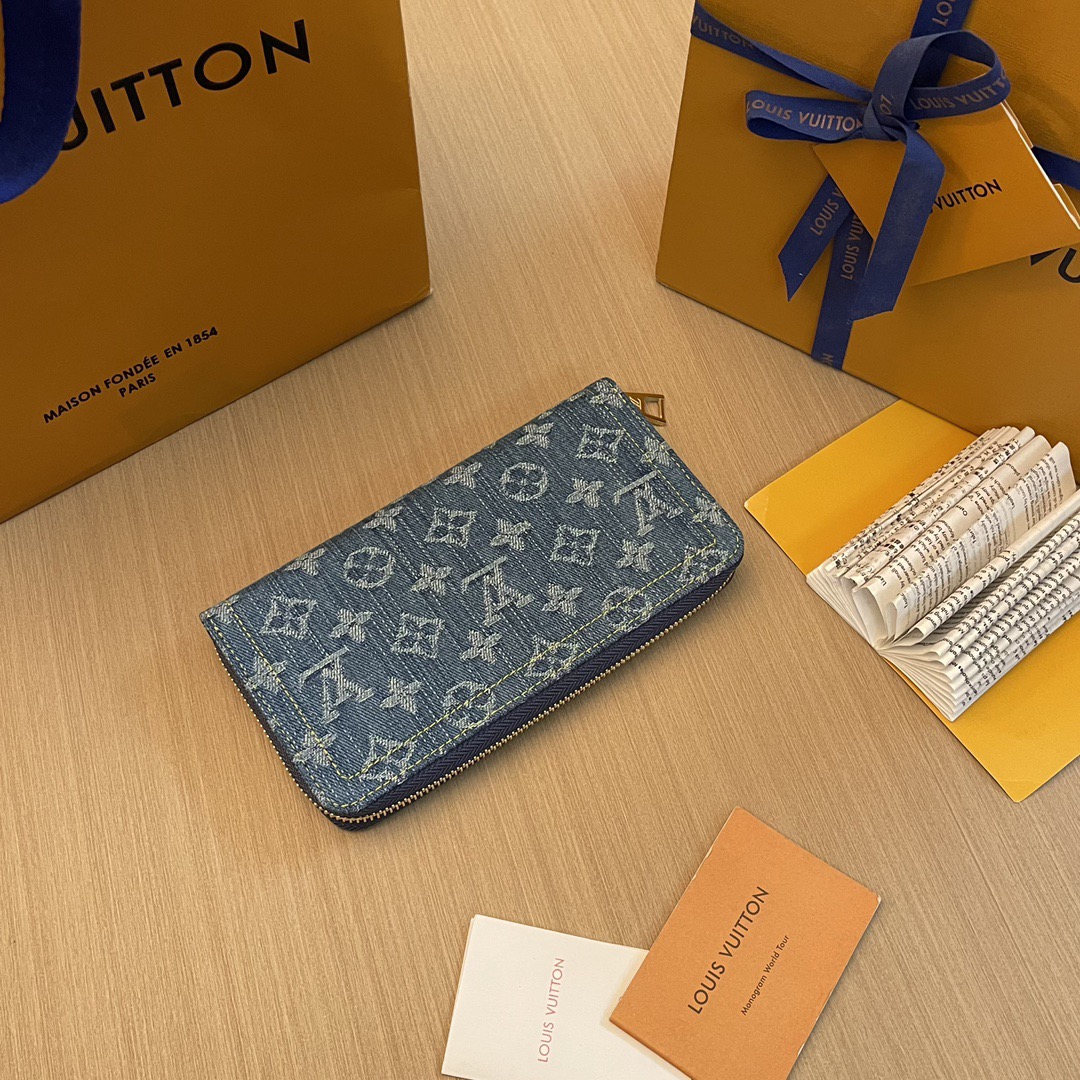 L*ouis V*uitton Top Bag