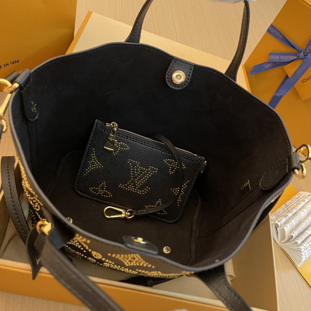 L*ouis V*uitton Top Bag