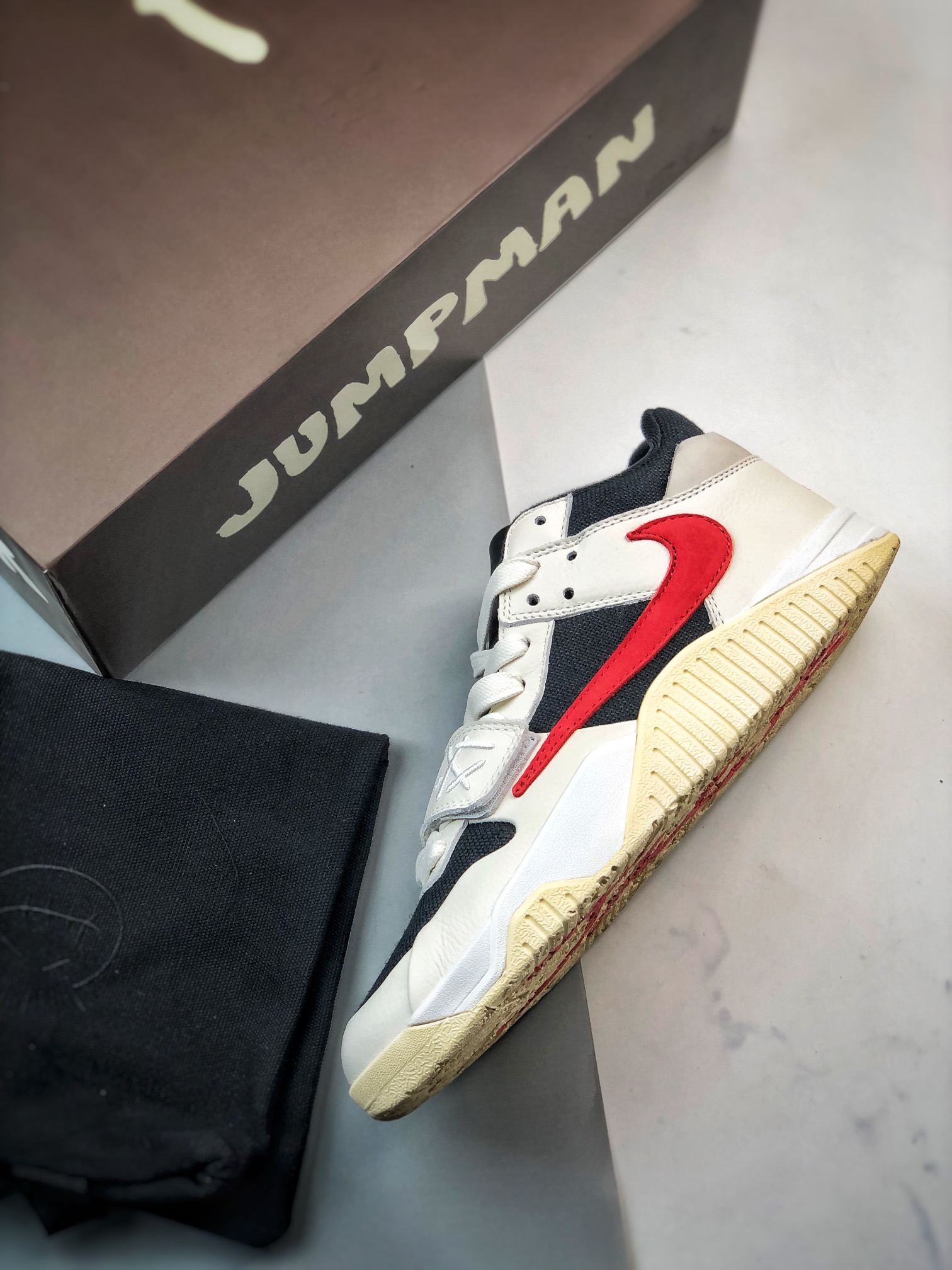 Nike Air Jordan cut the check aj