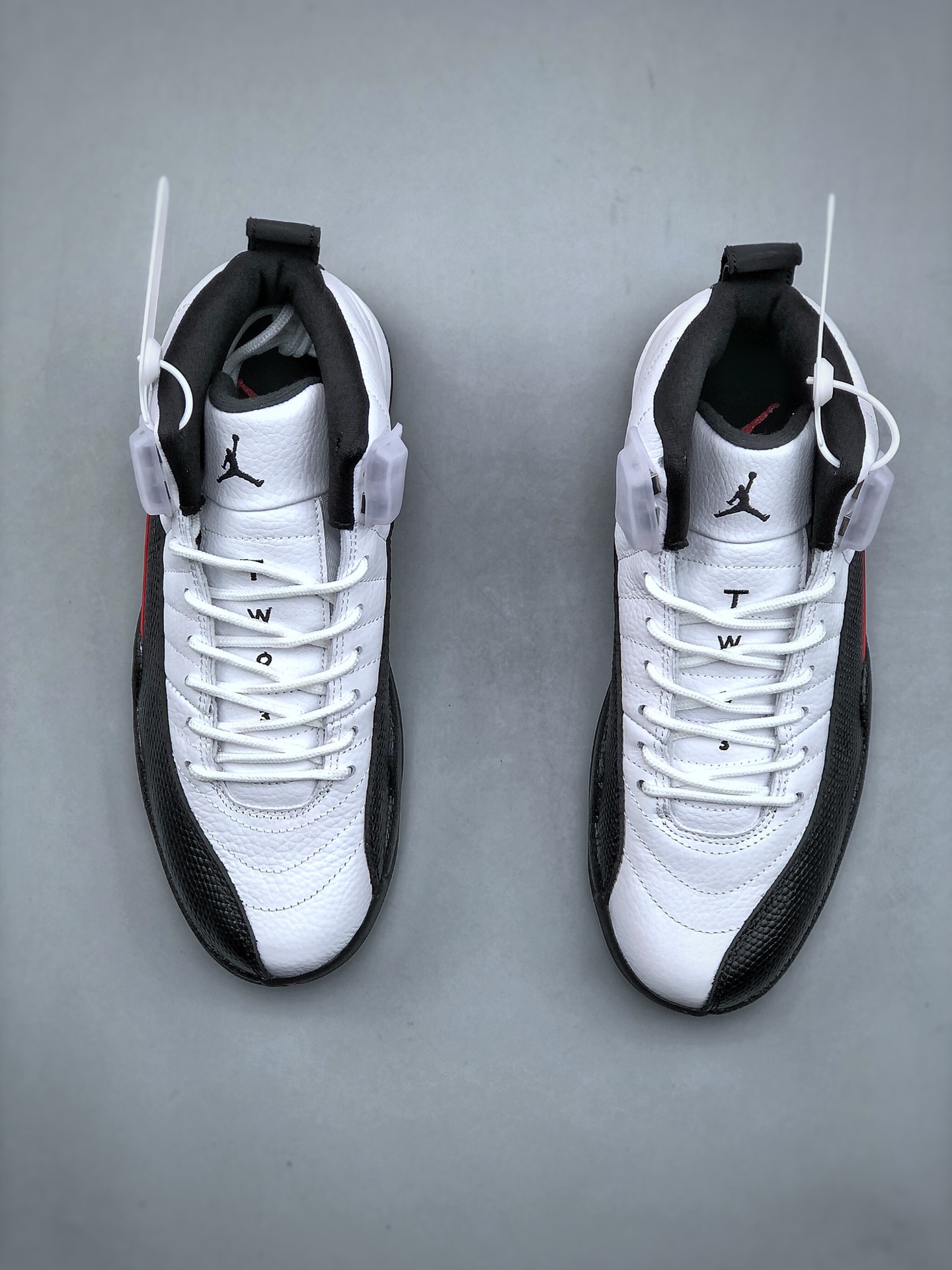 Air Jordan 12