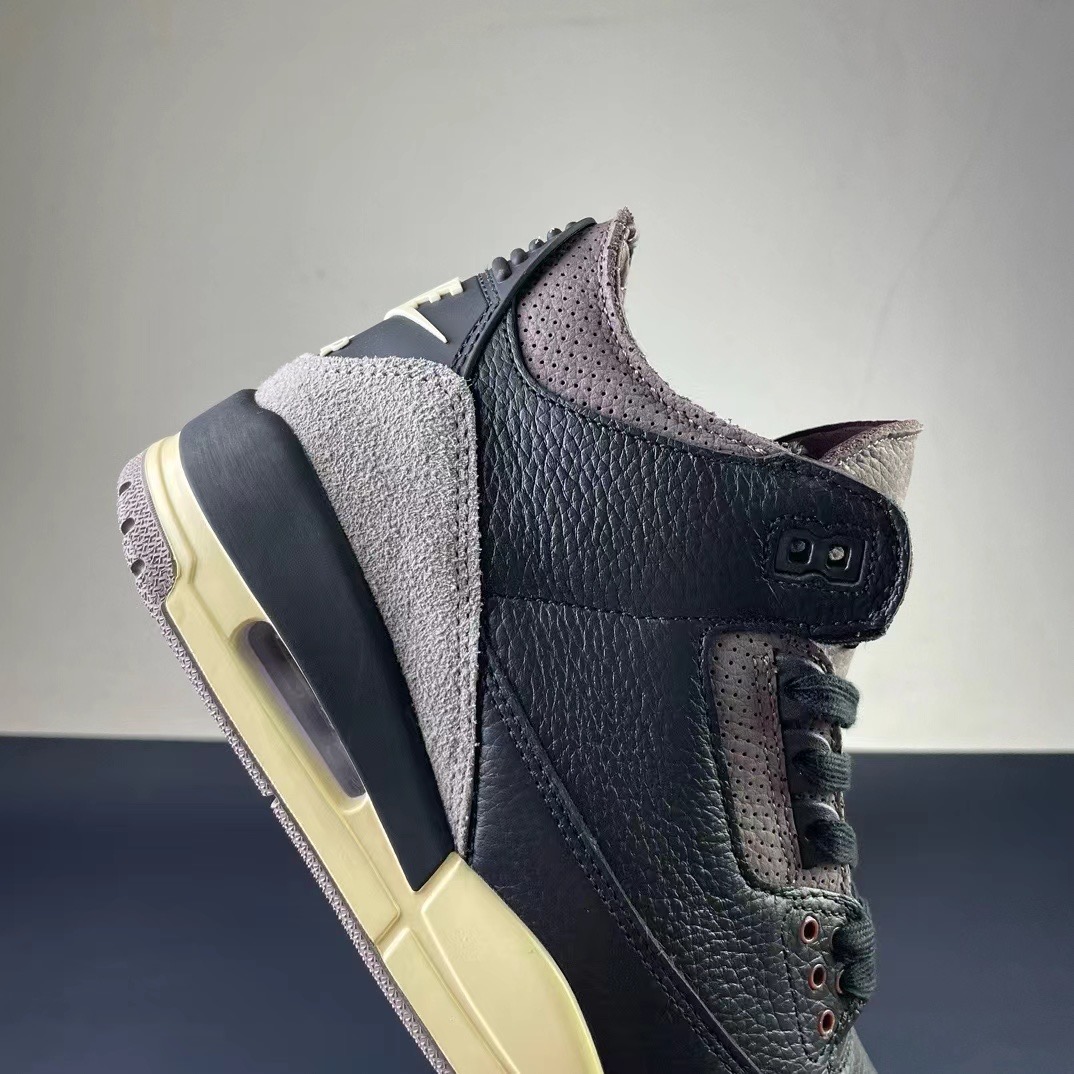 NIKE Air Jordan 3