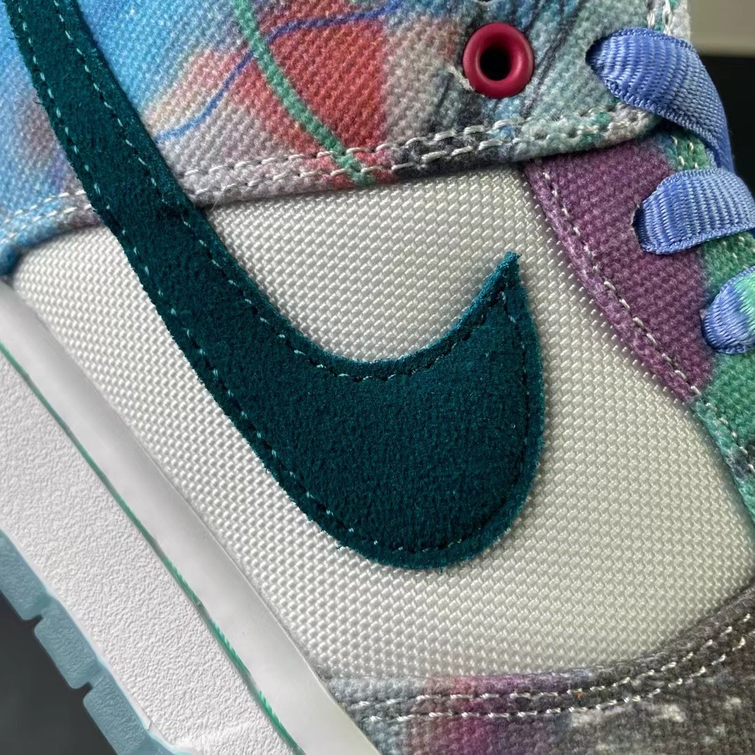 NK SB Dunk Low