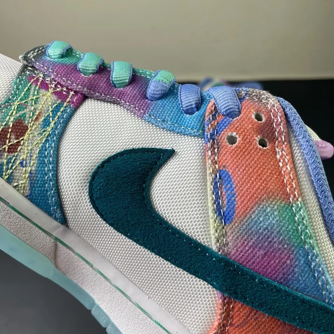 NK SB Dunk Low