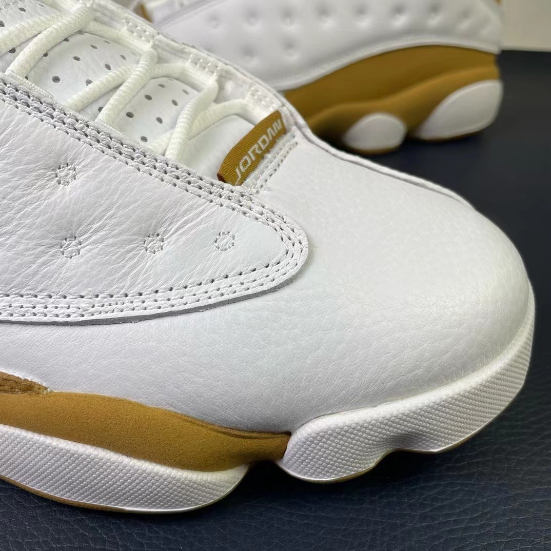 Air Jordan 13