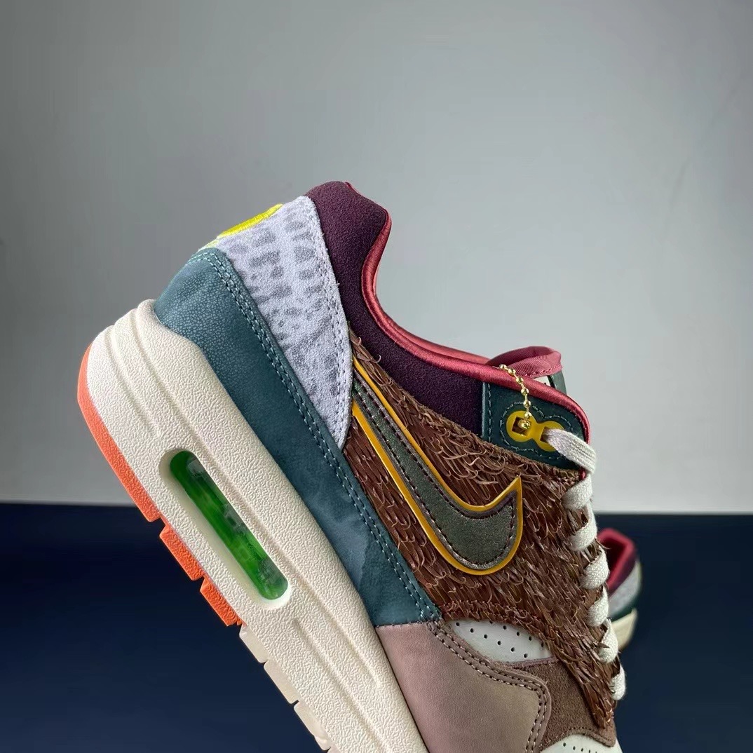 Nike AIR Max 1 luxe